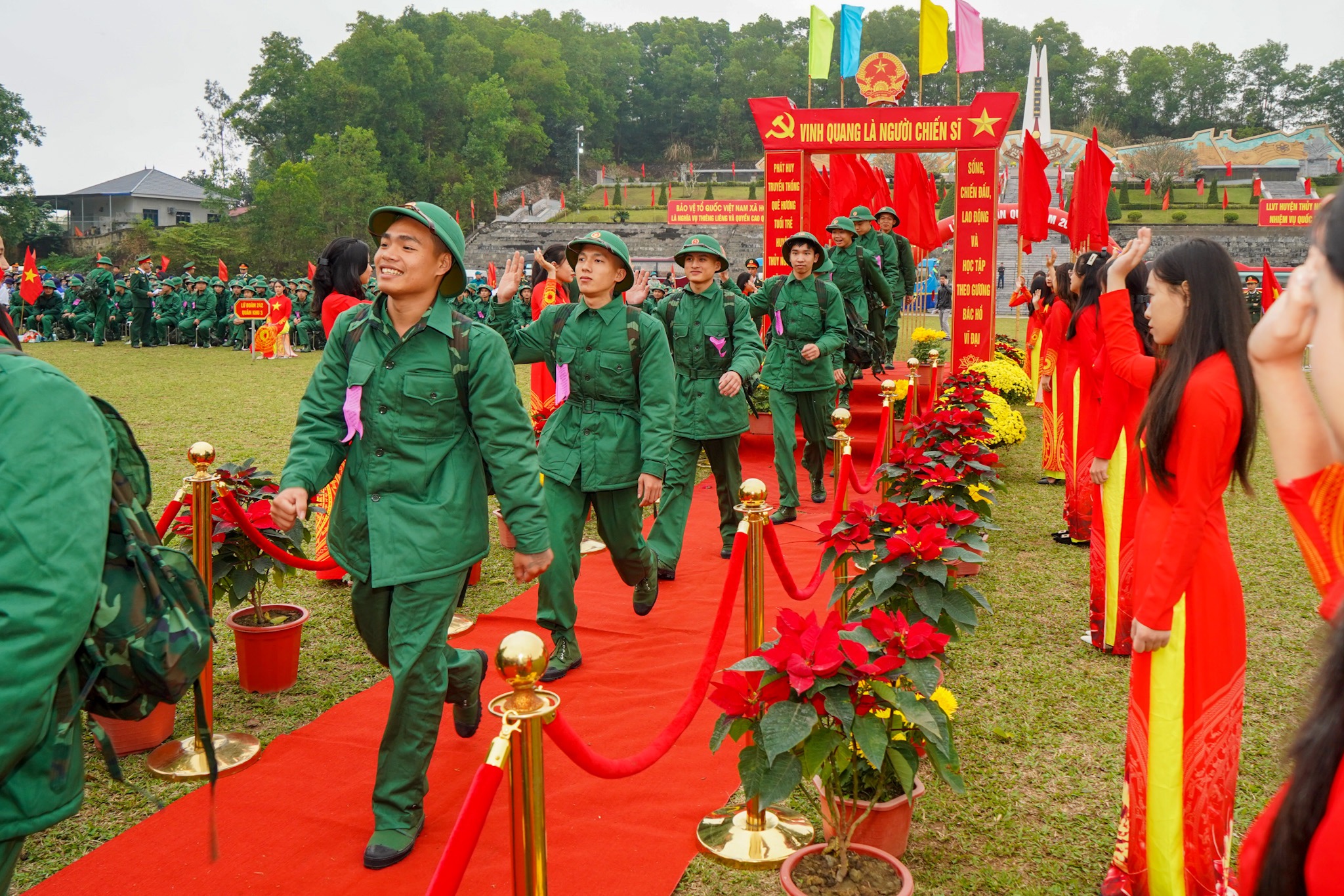 Thanh niên cả nước sẵn sàng cho ngày hội tòng quân