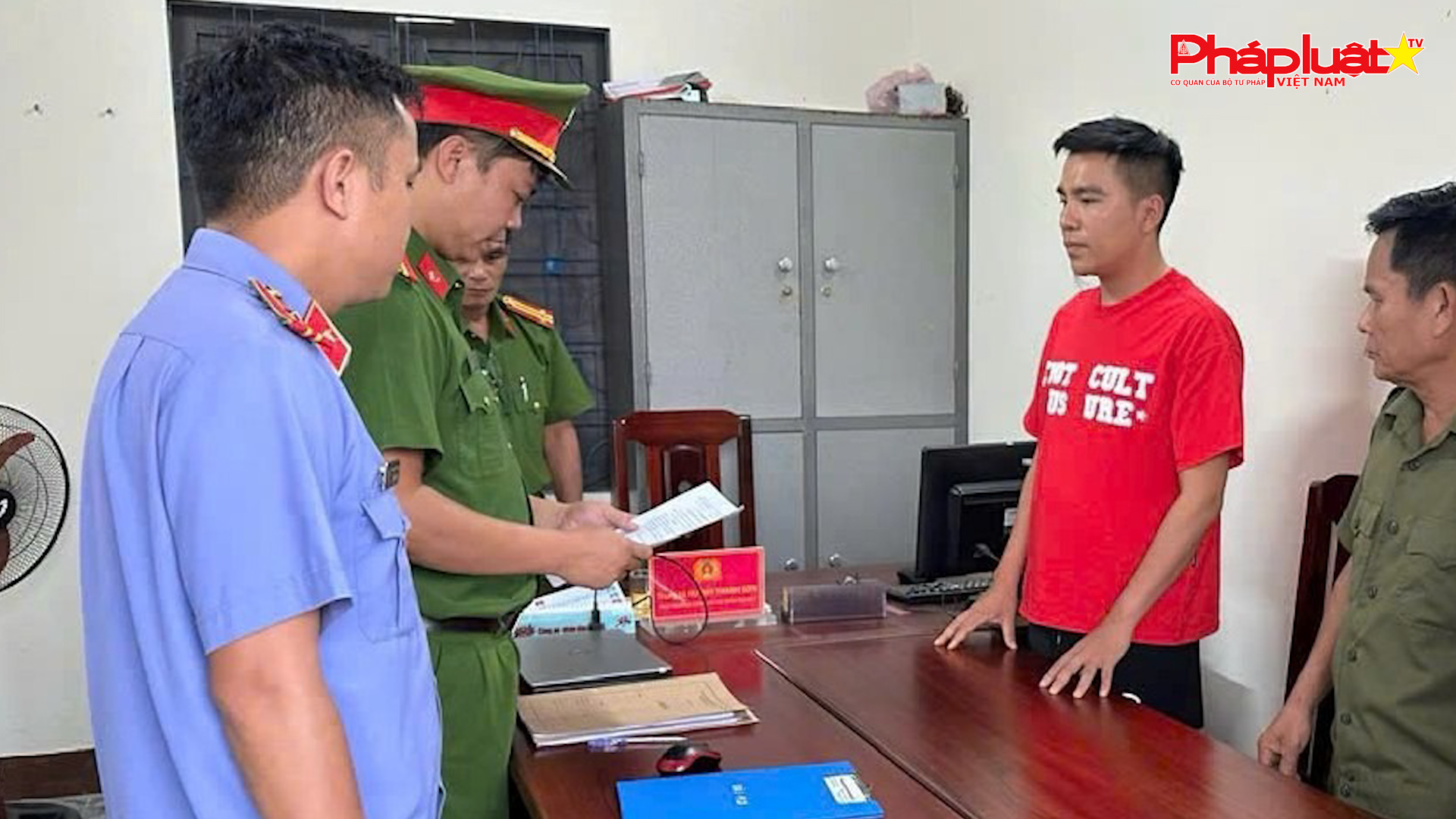 Chủ tài khoản TikTok “Dưỡng Dướng Dường” bị bắt tạm giam vì đăng tải video xúc phạm cá nhân, tổ chức


