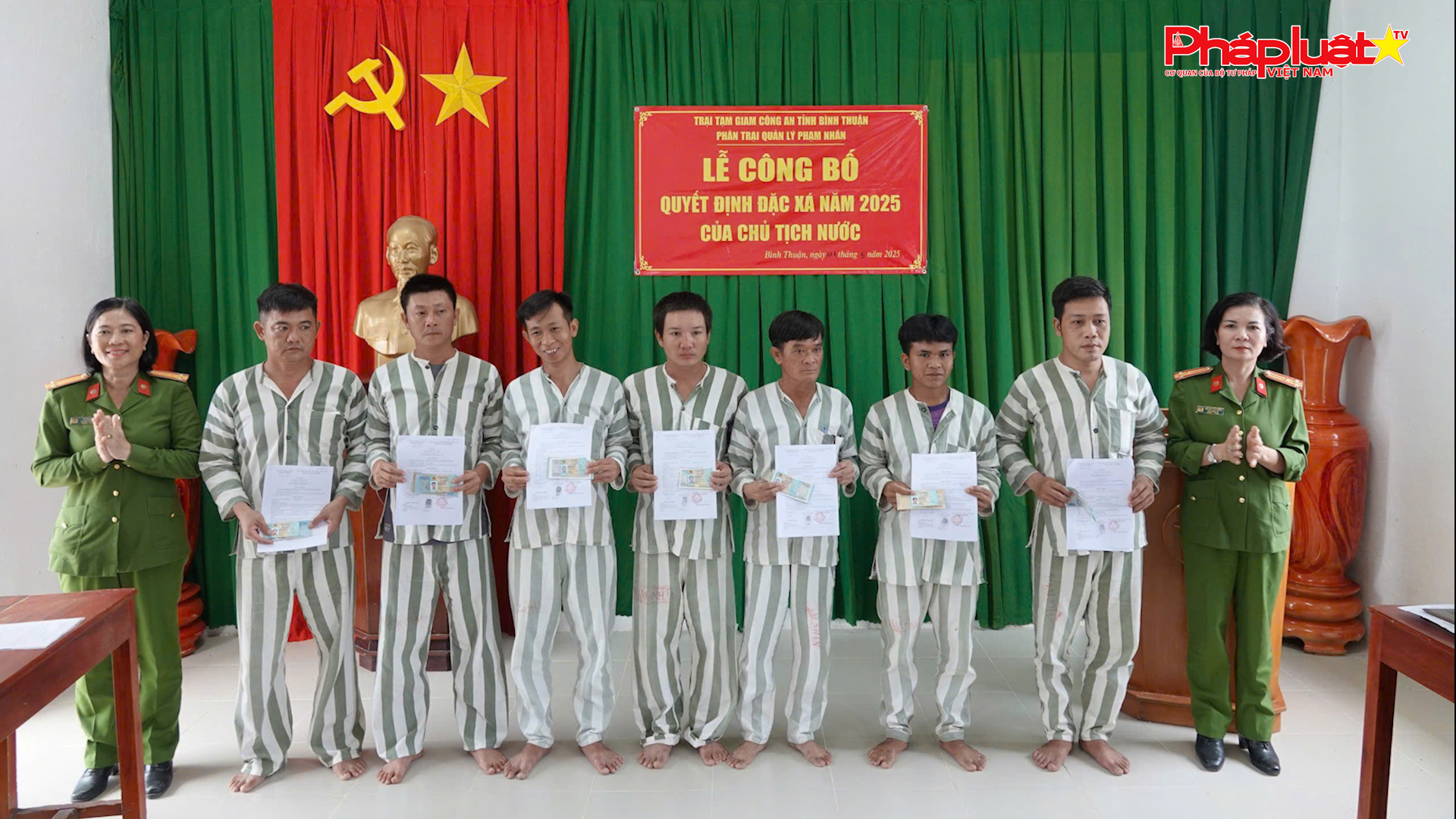 Trại Tạm giam Công an tỉnh Bình Thuận đặc xá cho nhiều phạm nhân nhân Kỷ niệm 50 năm Ngày giải phóng miền Nam thống nhất đất nước

