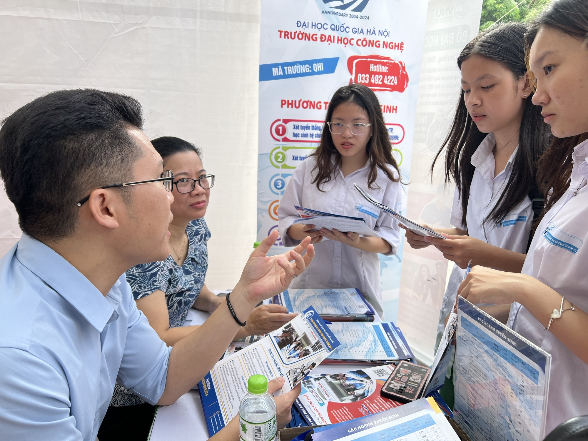 Bản tin Truyền thông Chính sách (ngày 8/5/2025): Sửa đổi quy định về tổ chức xét tuyển thẳng
