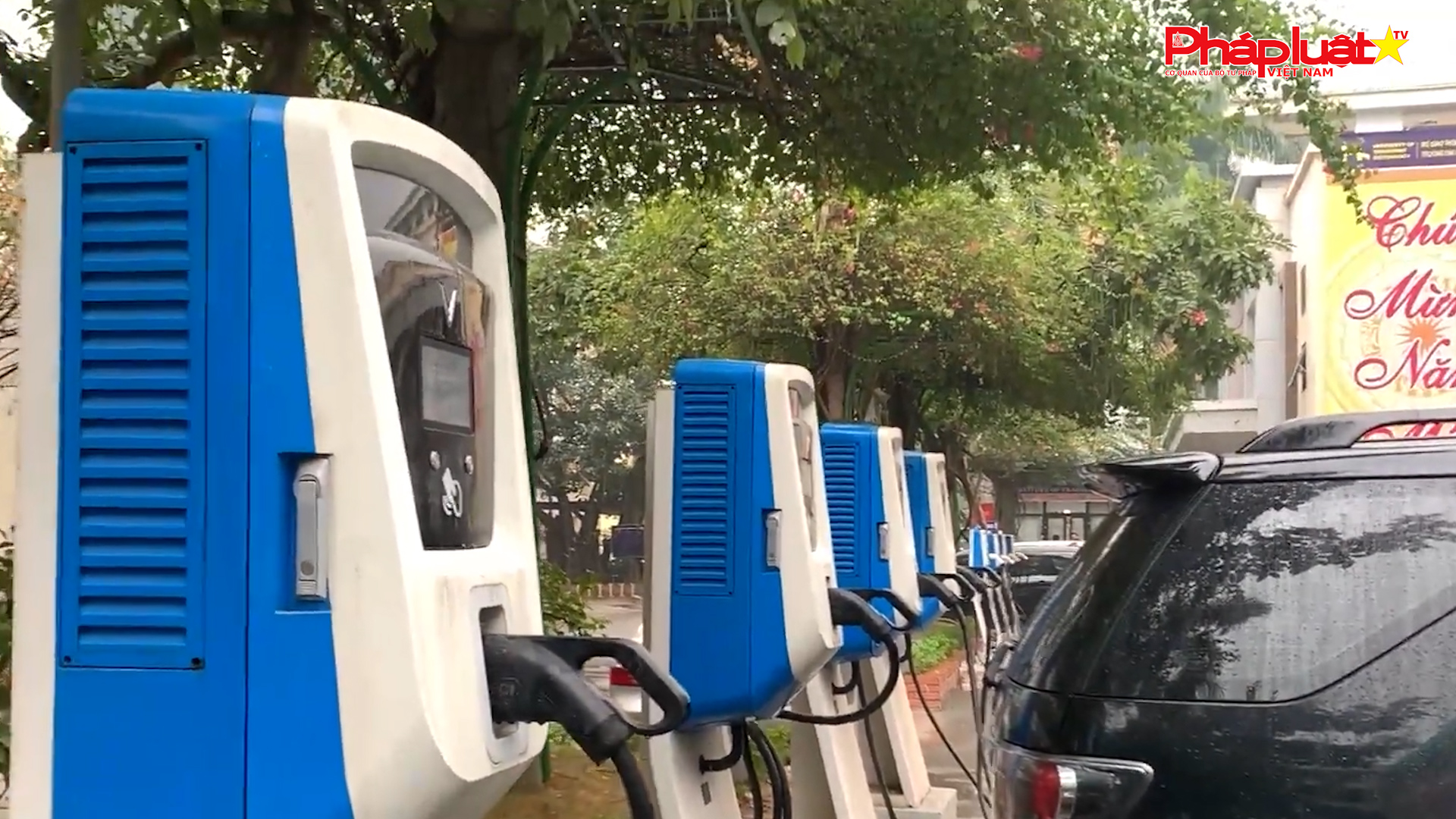 Bản tin Doanh nghiệp và Hội nhập: VinFast chuẩn bị triển khai 63.000 cổng sạc trên toàn lãnh thổ Indonesia

