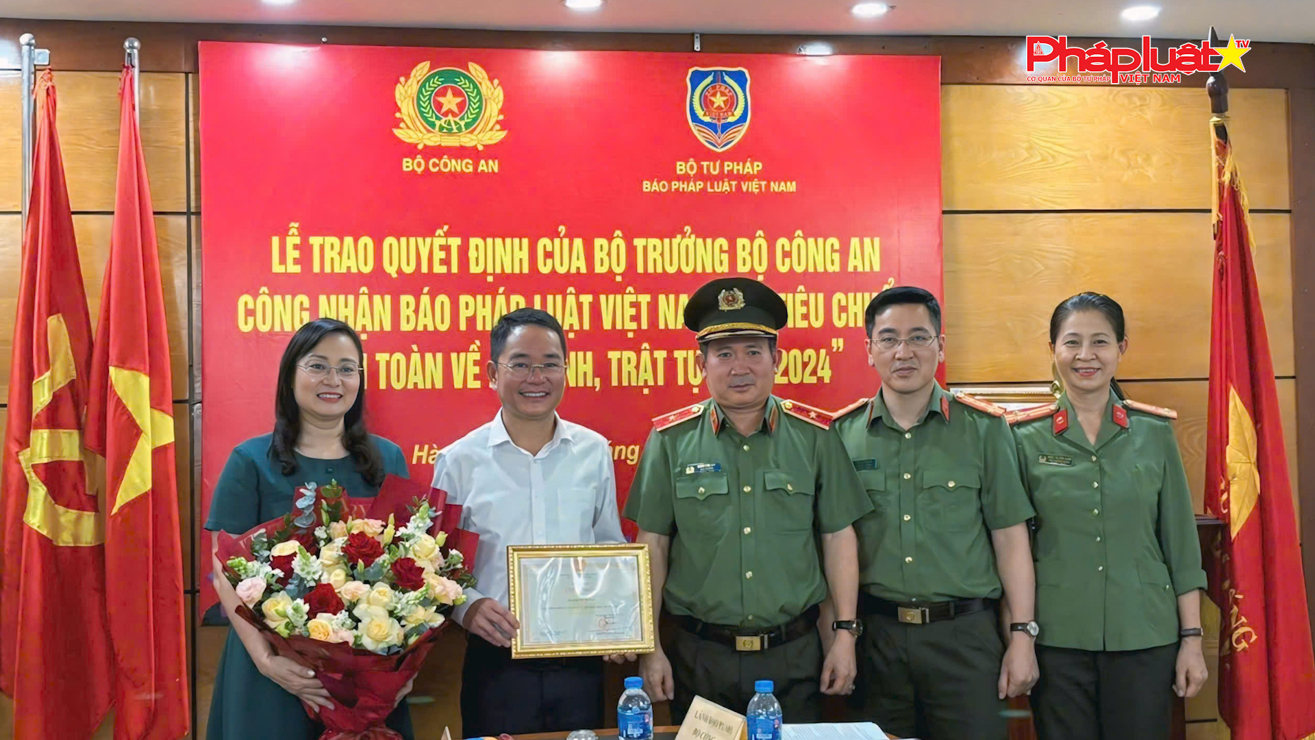 Báo Pháp luật Việt Nam được công nhận đạt chuẩn 'An toàn về an ninh, trật tự' năm 2024