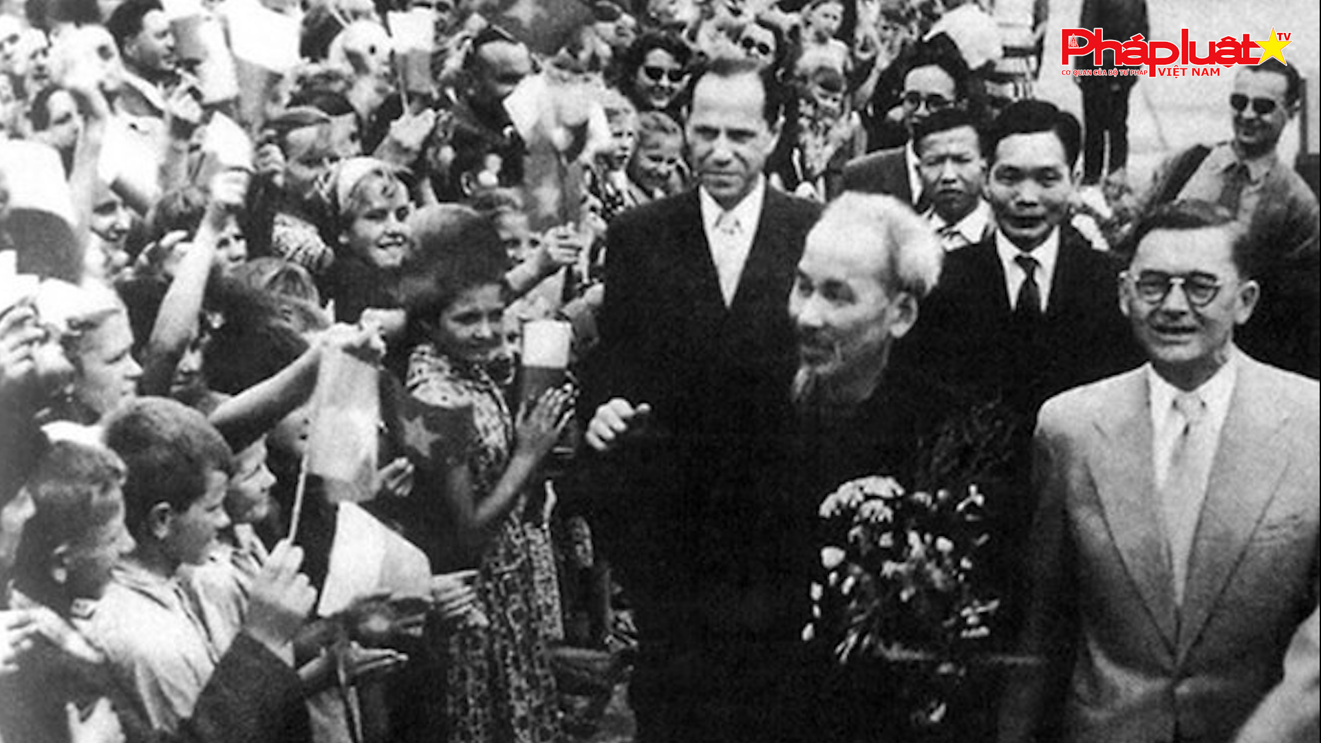 135 năm Ngày sinh Chủ tịch Hồ Chí Minh: Người có những đóng góp quan trọng cho Việt Nam và cộng đồng quốc tế