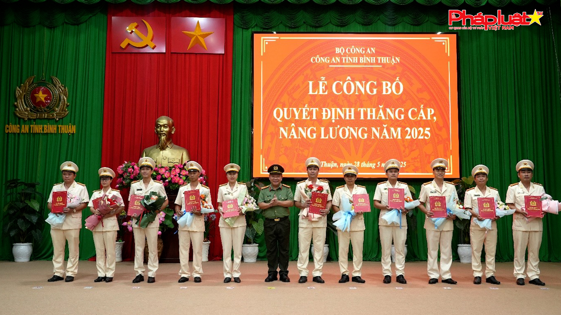 Bình Thuận: Công an tỉnh công bố Quyết định thăng cấp, nâng lương năm 2025

