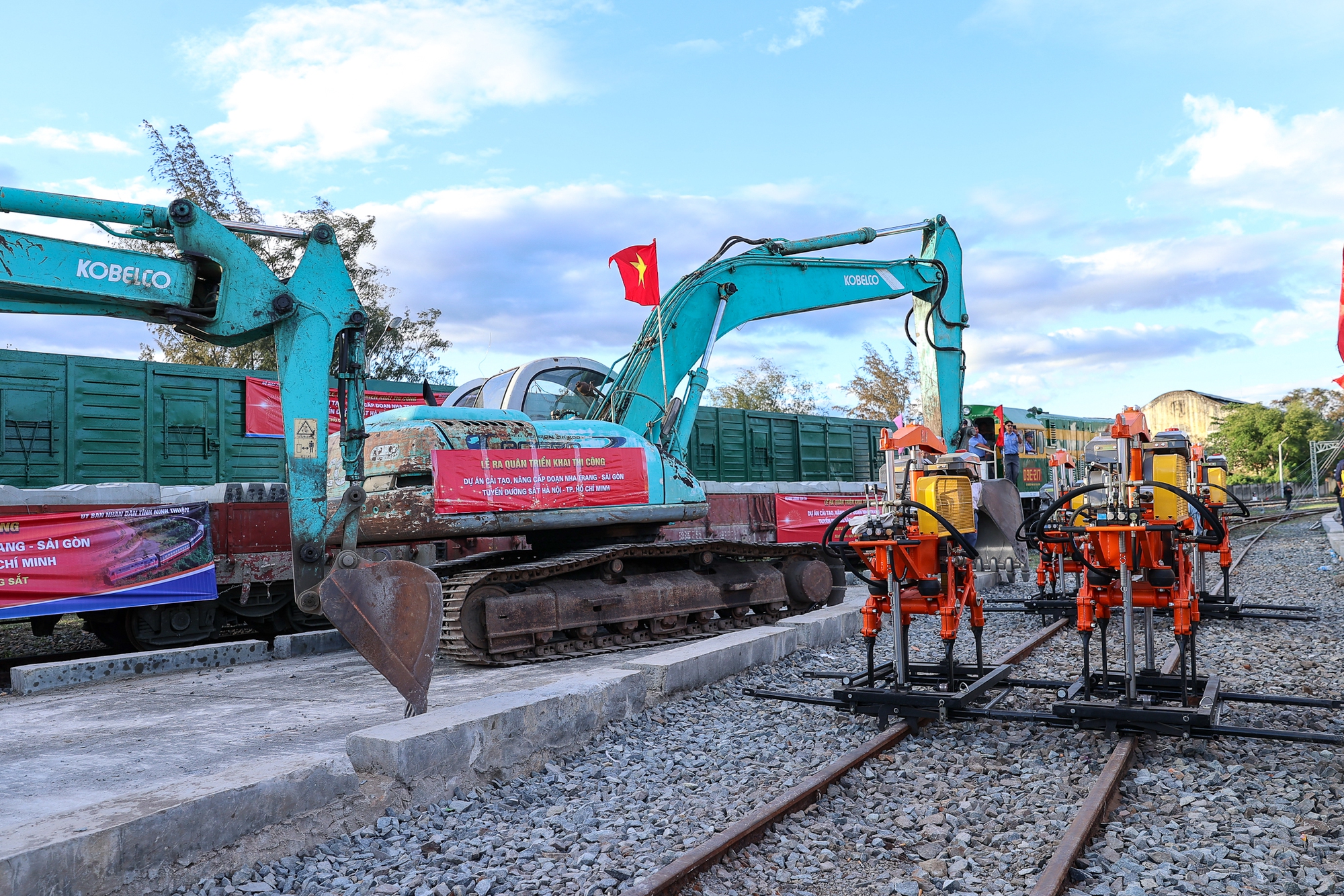 Bản tin Đầu tư công ngày 03/6/2025: Bộ Tài chính kiến nghị loạt giải pháp quyết liệt để đầu tư công tăng tốc