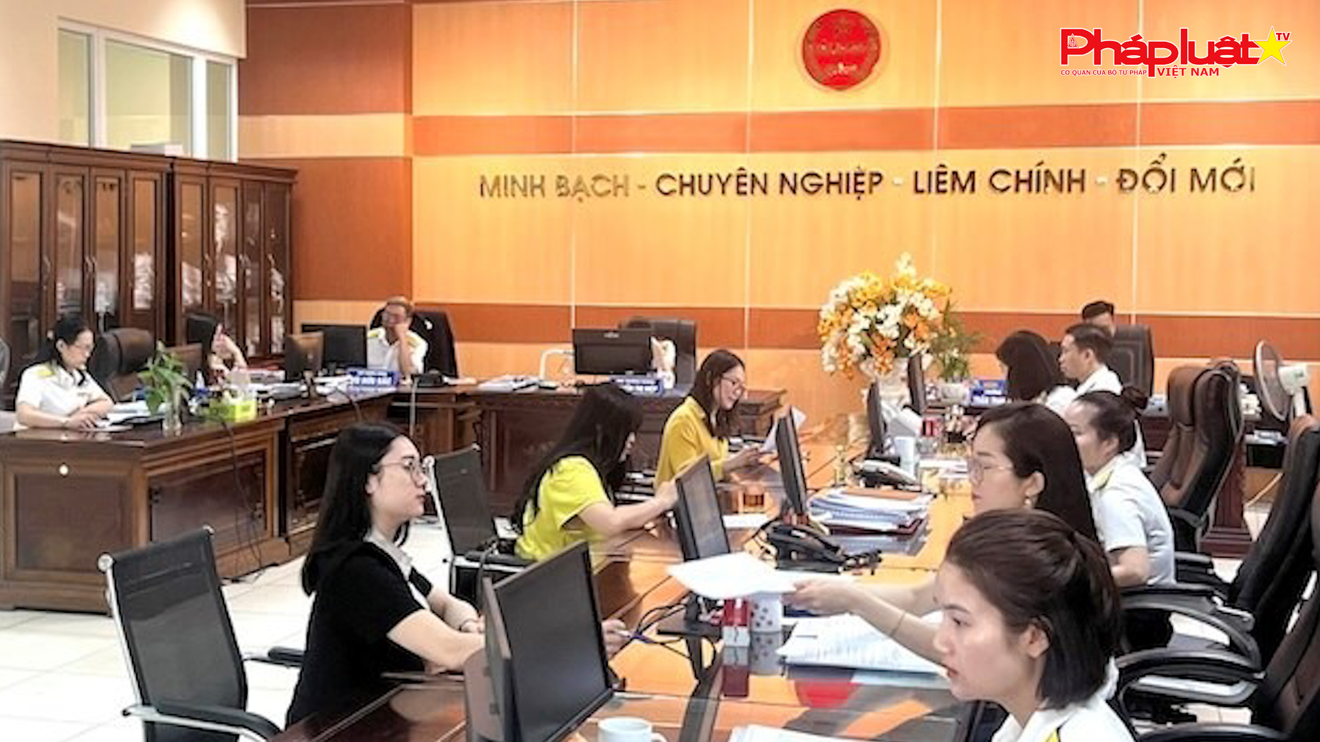Cảnh báo từ Chi cục Thuế Khu vực I về hành vi từ chối thanh toán chuyển khoản để né thuế