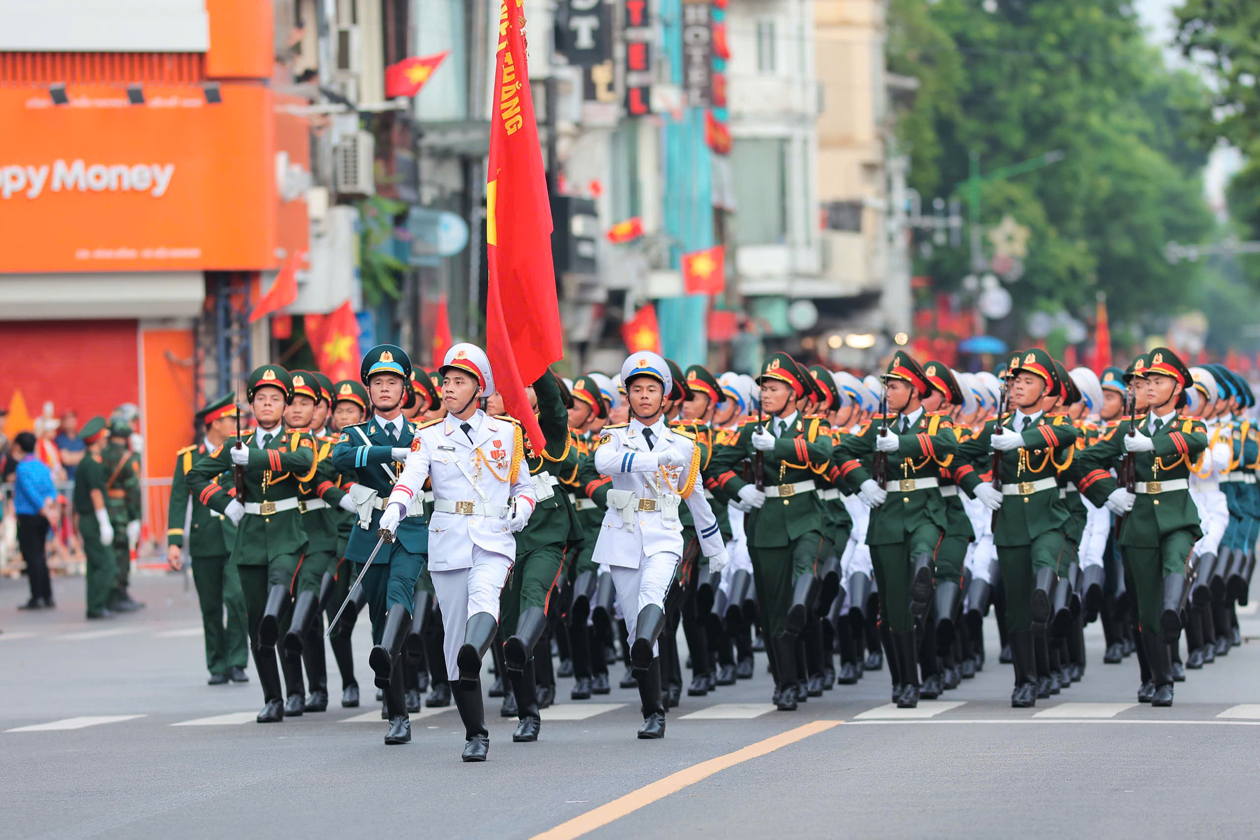 Khí thế hào hùng trong lễ Tổng duyệt diễu binh, diễu hành trước ngày Đại lễ