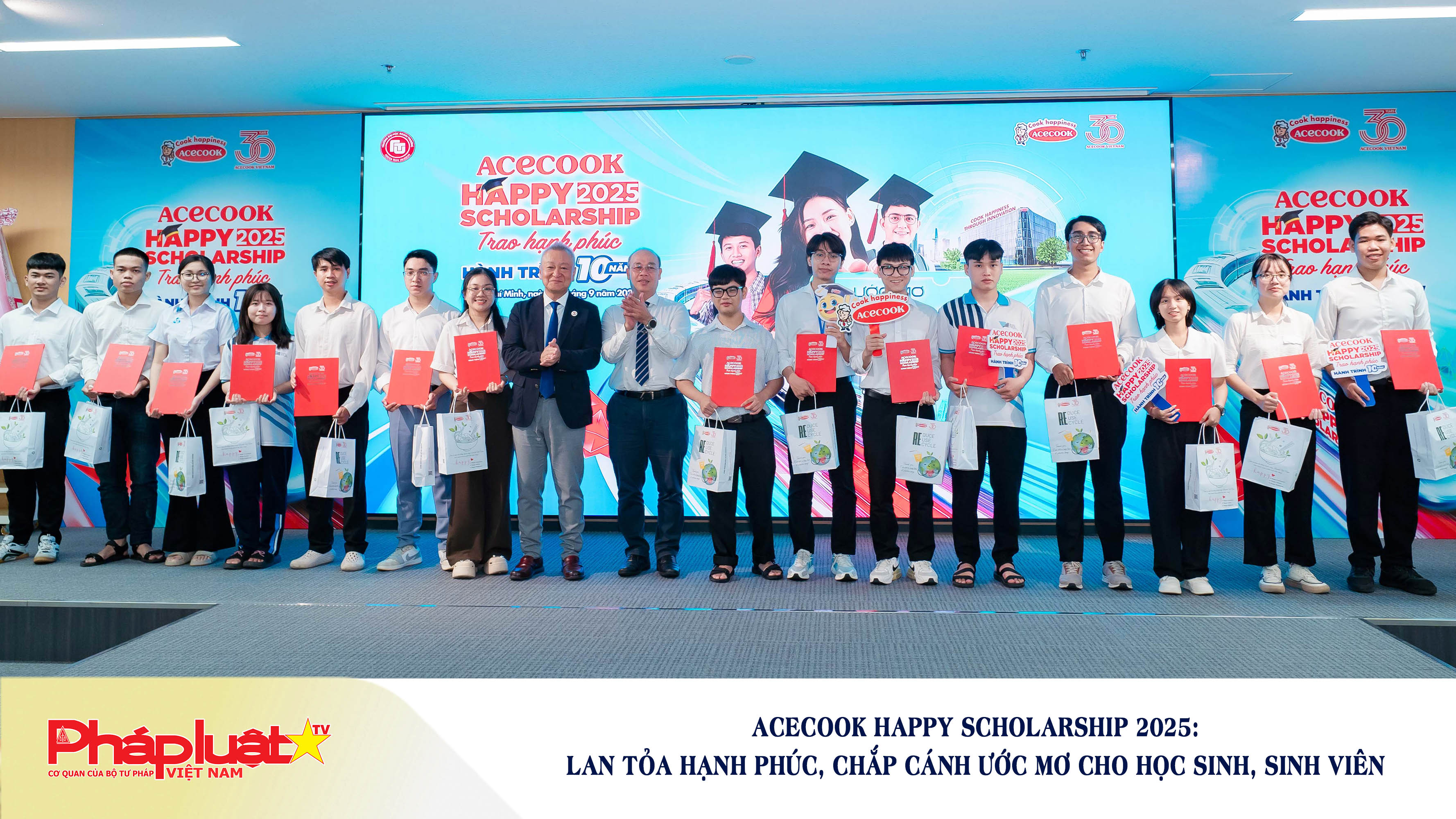 Acecook Happy Scholarship 2025: Lan tỏa hạnh phúc, chắp cánh ước mơ cho học sinh, sinh viên

