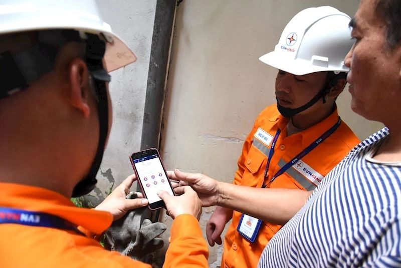 BizNews ngày 13/10/2025: Thử nghiệm giá điện bán lẻ hai thành phần từ tháng 10/2025