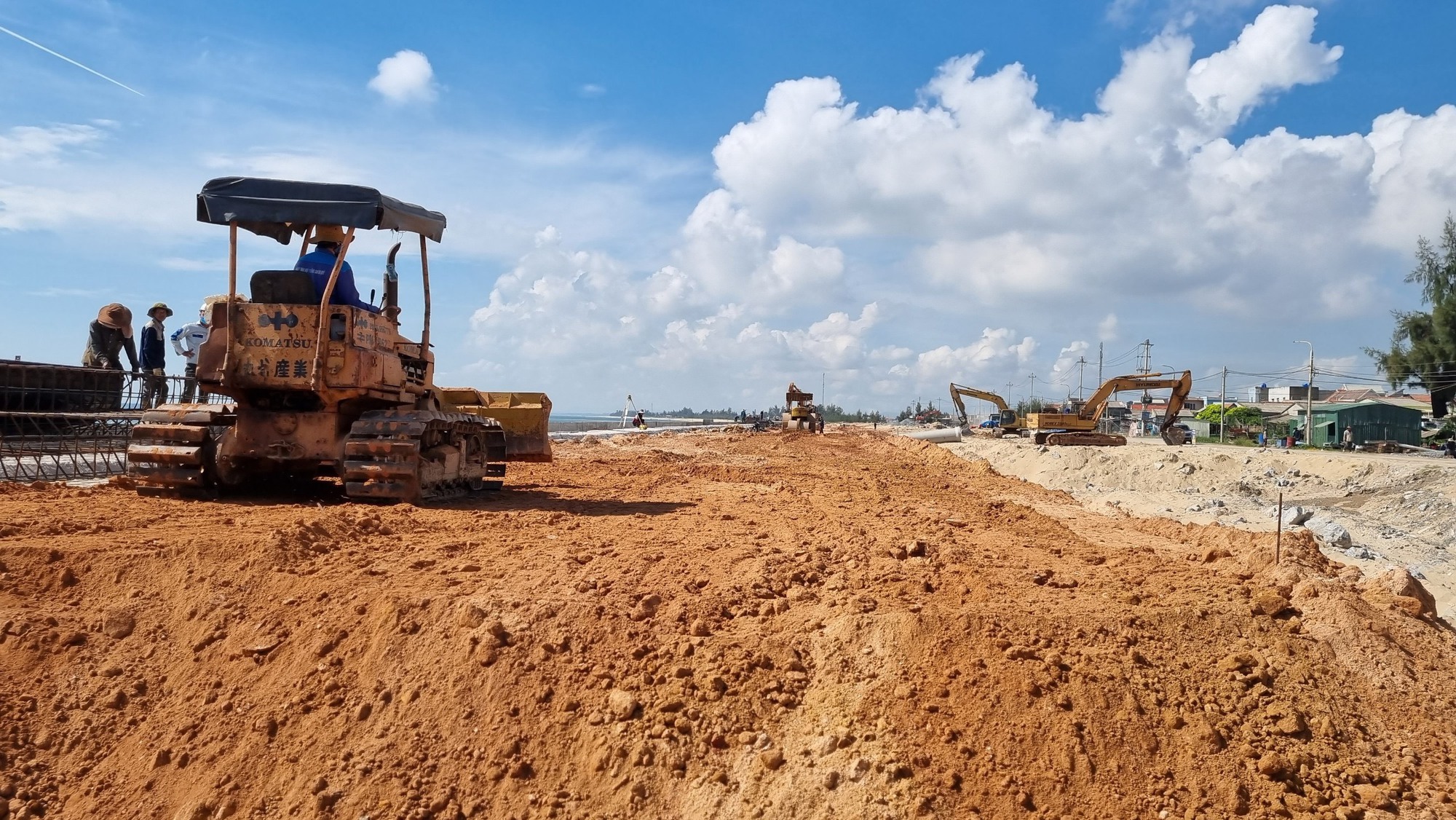 Bản tin Đầu tư công ngày 14/10/2025: Cả nước còn hơn 18.000 tỷ đồng vốn đầu tư công chưa được phân bổ