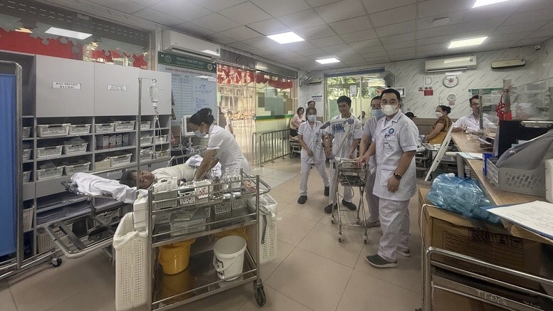 Bộ Y tế yêu cầu trực 24/24h cấp cứu nạn nhân mưa lũ tại miền Trung