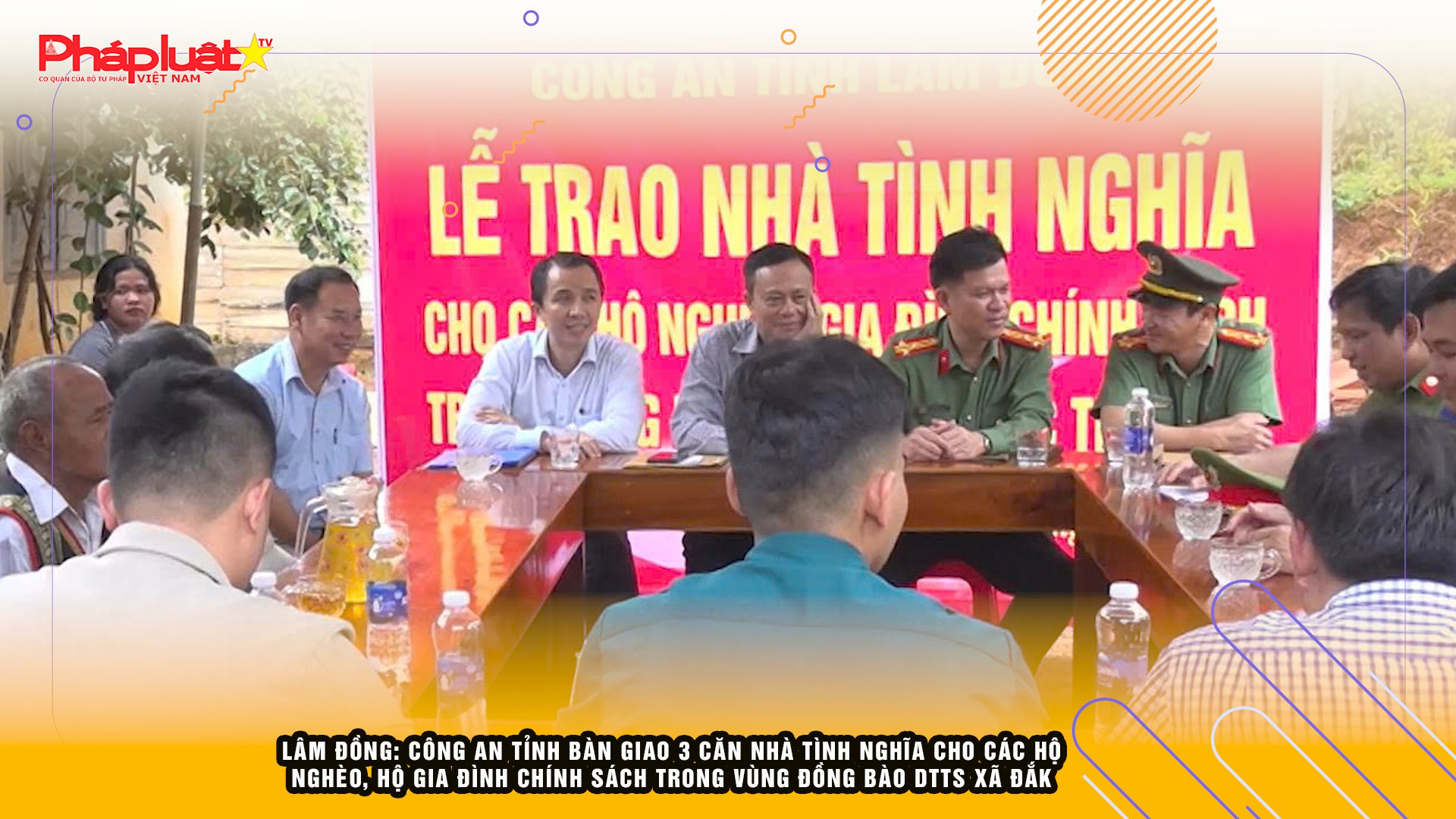 Lâm Đồng: Công an tỉnh bàn giao 3 căn nhà tình nghĩa cho các hộ nghèo, hộ gia đình chính sách trong vùng đồng bào DTTS xã Đắk Song