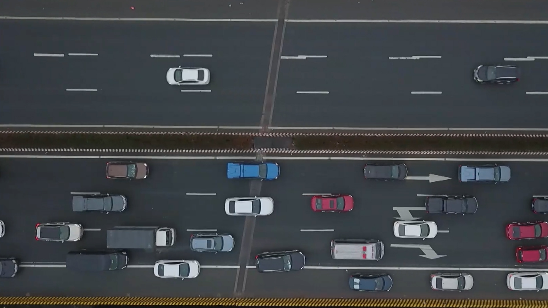 Bản tin An toàn Giao thông số 255: Quyết tâm hoàn thành các dự án cao tốc trước 19/12
