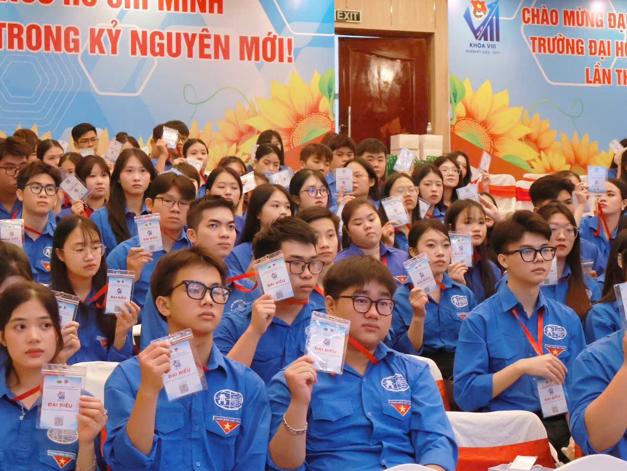 Nữ sinh Nghệ An được bầu vào BCH Đoàn Trường Đại học Kinh doanh và Công nghệ Hà Nội