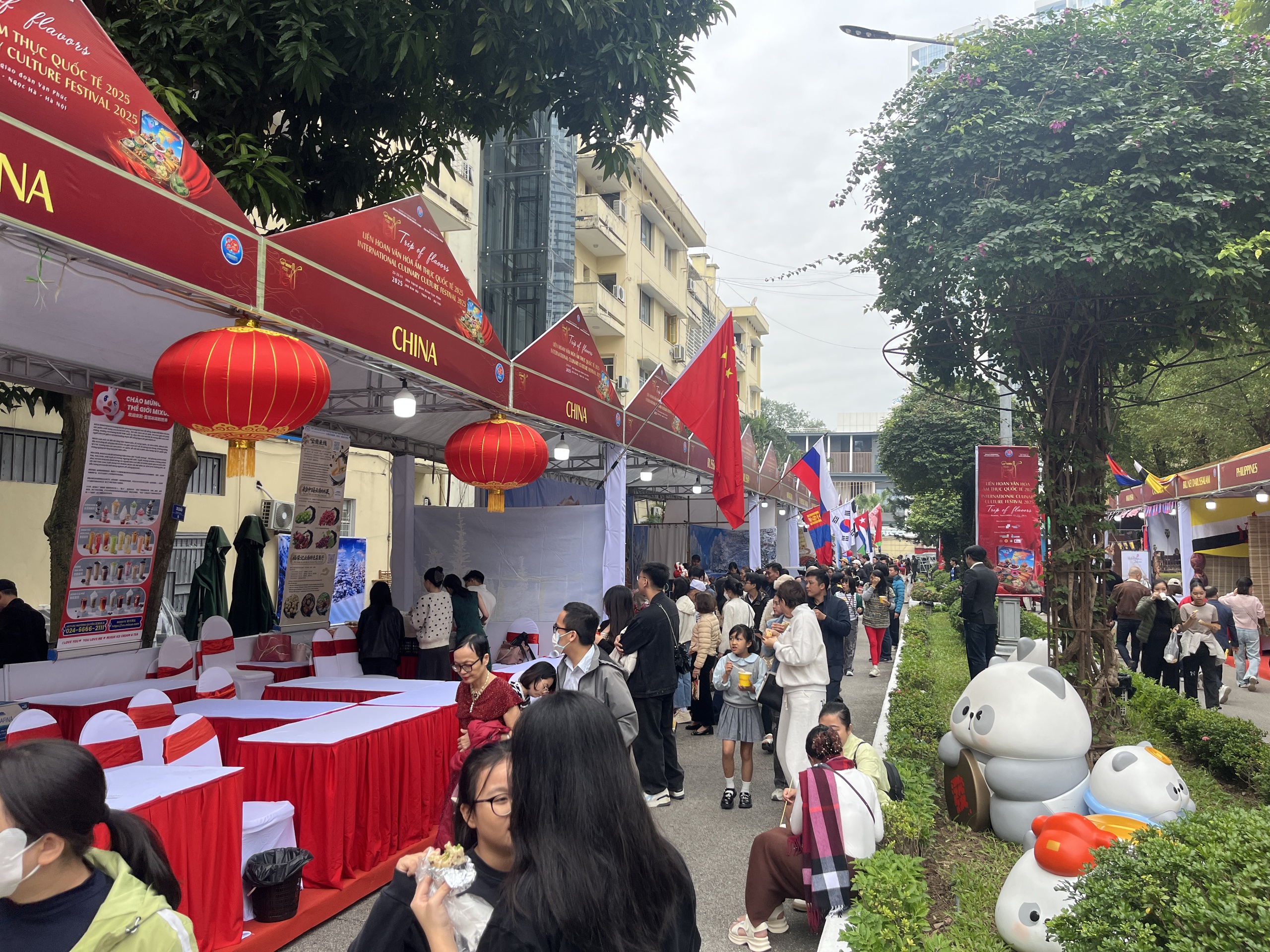 Hà Nội sôi động với hành trình vị giác kết nối Việt Nam và bạn bè năm châu