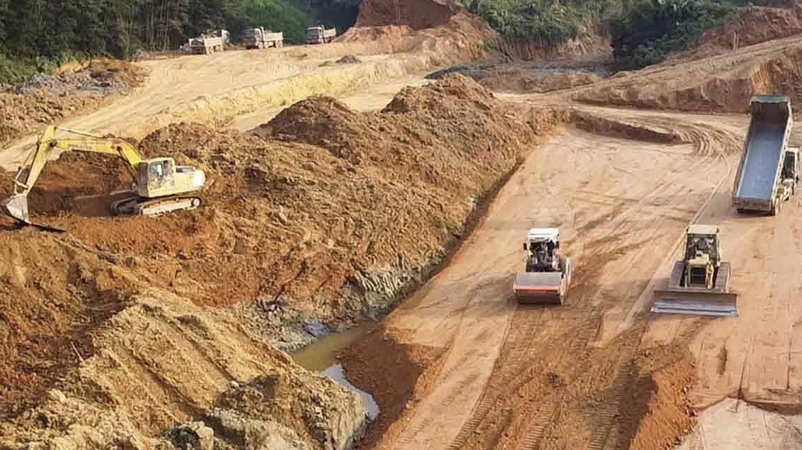 Bản tin Đầu tư công ngày 28/11/2025: Tiến độ giải ngân vốn đầu tư công tại Tuyên Quang thấp do đâu?