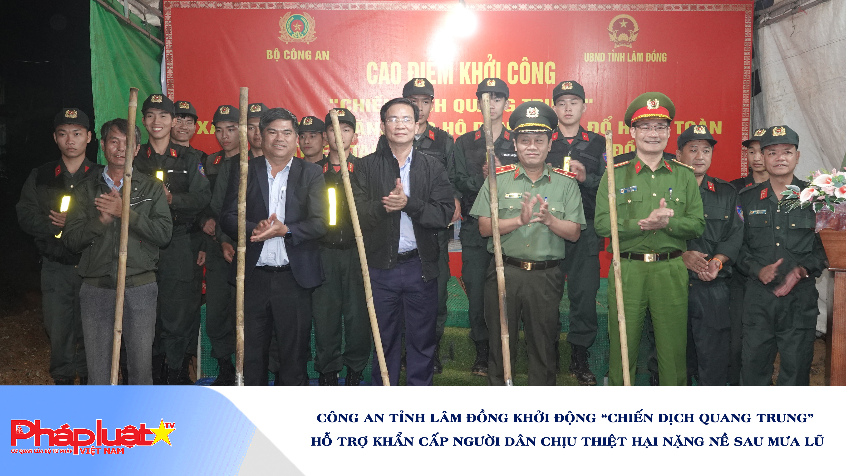 Công an tỉnh Lâm Đồng khởi động “Chiến dịch Quang Trung” hỗ trợ khẩn cấp người dân chịu thiệt hại nặng nề sau mưa lũ