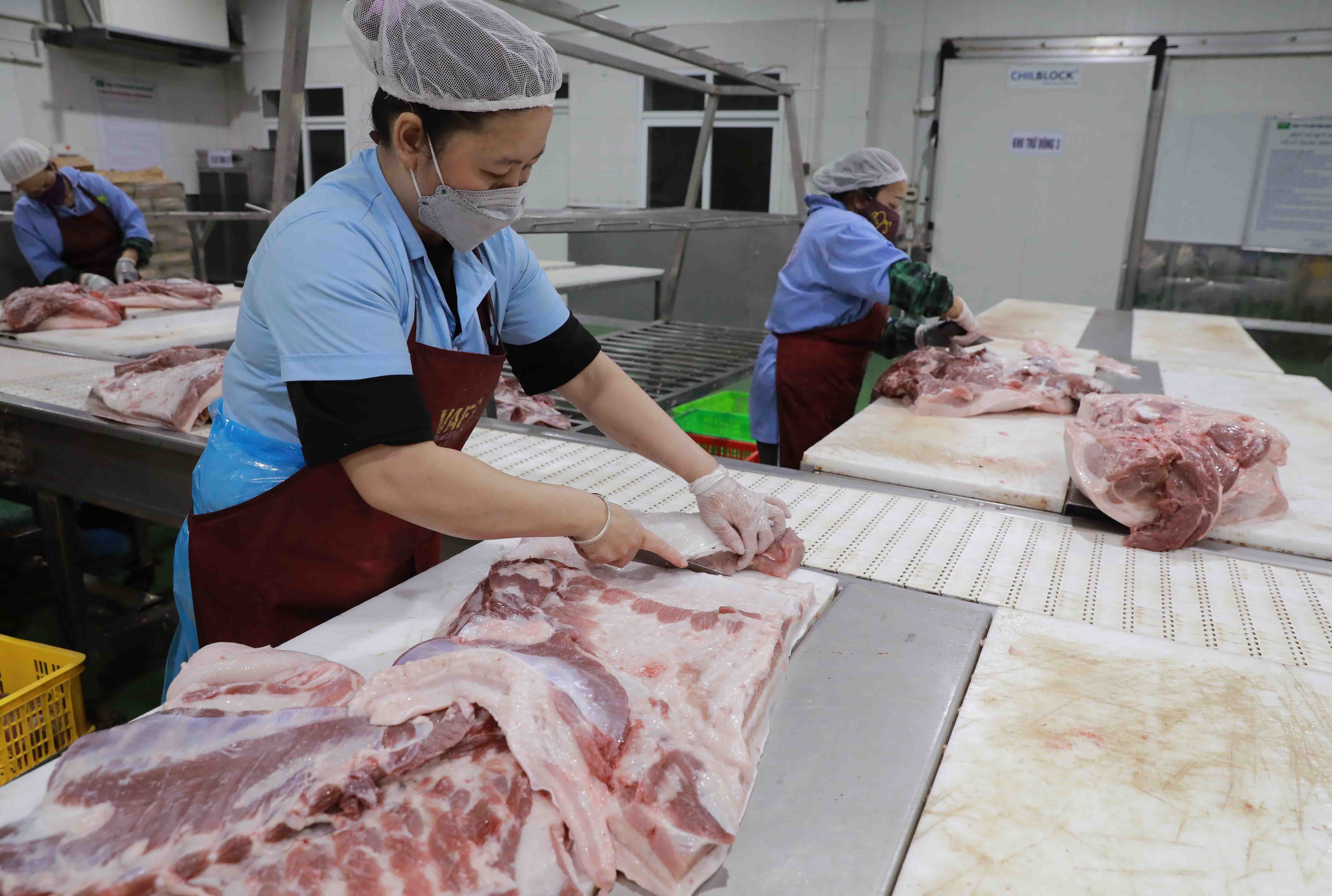 BizNews ngày 8/12/2025: CPI tháng 11 tăng do giá lương thực và nhiên liệu leo thang