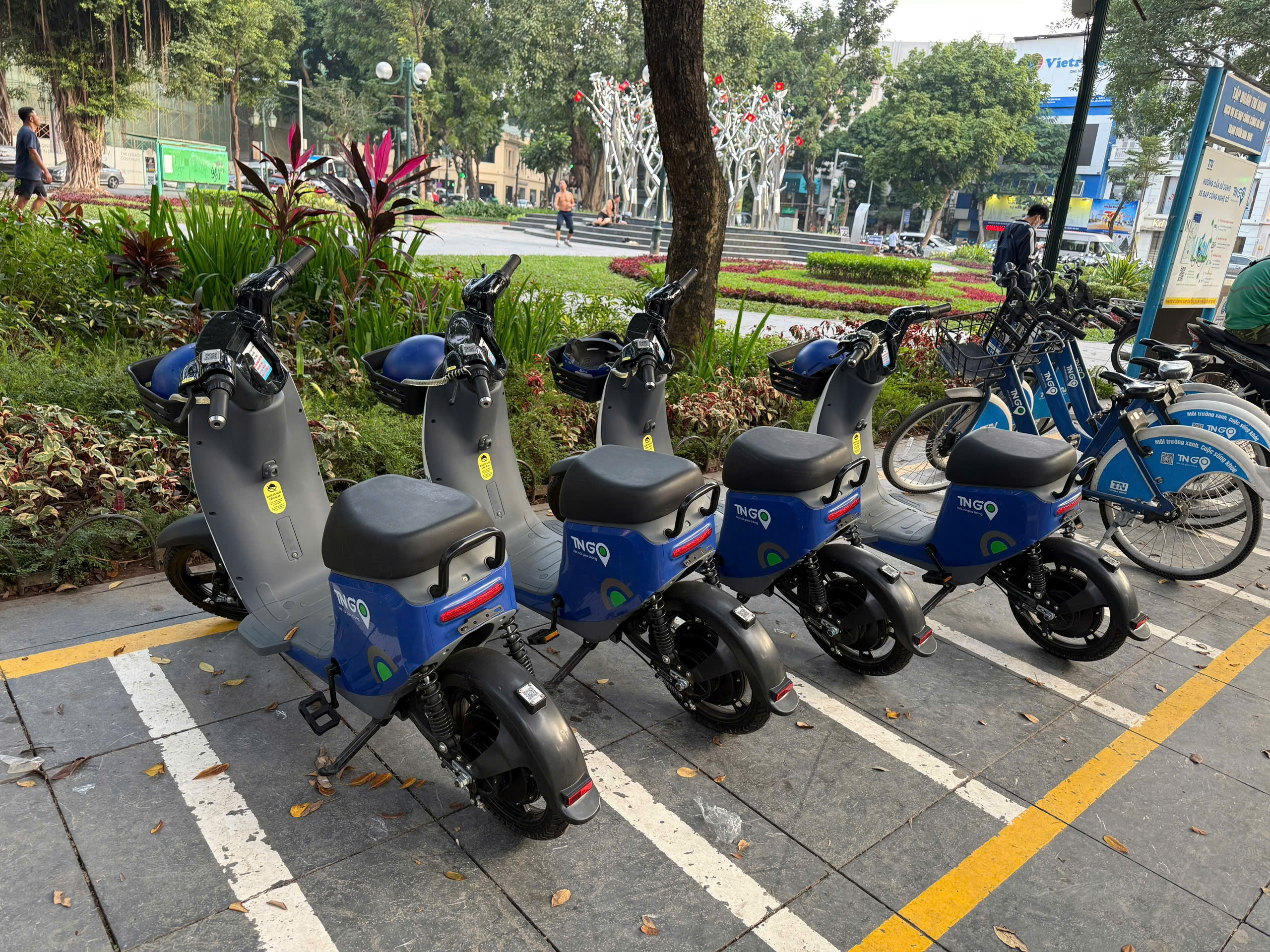 Hà Nội thí điểm xe điện công cộng: Đột phá mới trong phát triển hạ tầng giao thông xanh