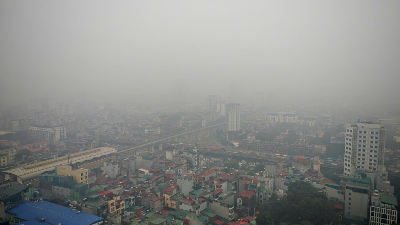 Hà Nội mù bụi những ngày cuối năm: Nỗi lo của người dân, giải pháp nào ngăn chặn bụi mịn!