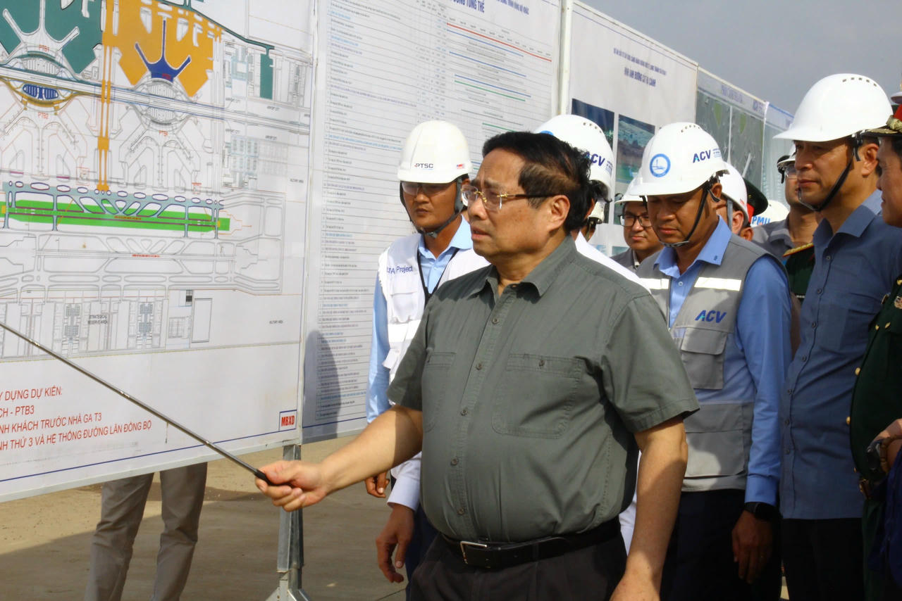 Bản tin Đầu tư công ngày 16/12/2025: Bảo đảm an toàn chuyến bay ngày 19/12 tại sân bay Long Thành