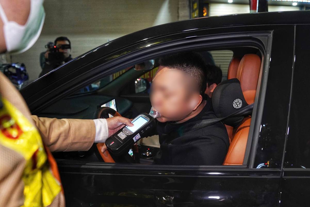 Bản tin An toàn giao thông số 289: Hơn 13.300 lái xe vi phạm nồng độ cồn trong kỳ nghỉ Tết Dương lịch