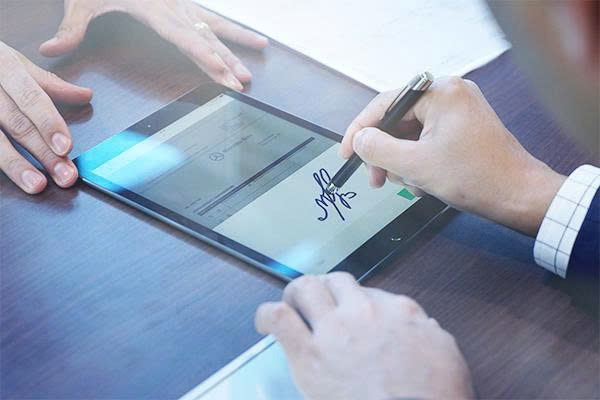 Người lao động cần lưu ý gì khi sử dụng hợp đồng điện tử?