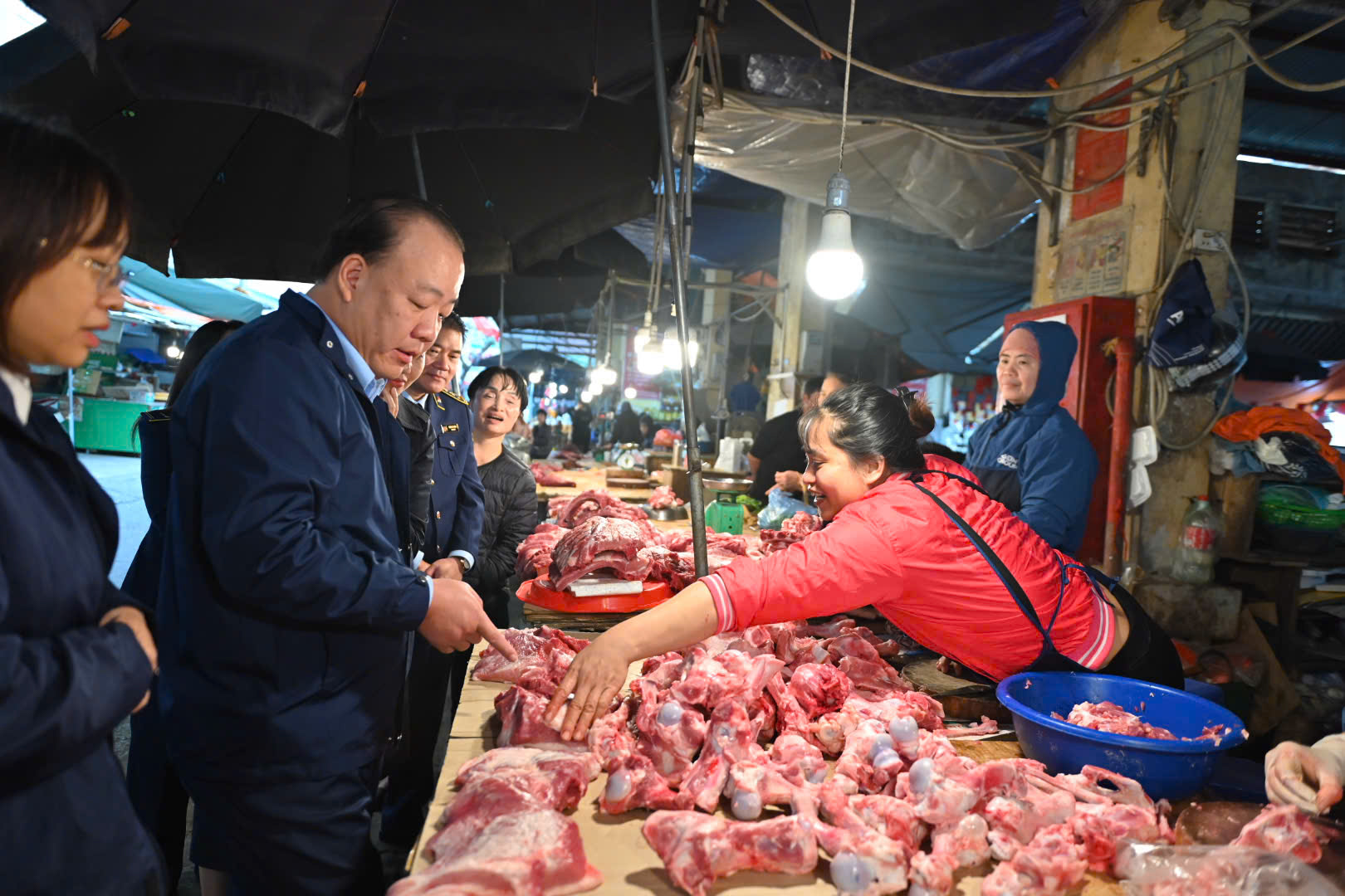 Kiểm tra nguồn cung ứng hàng hóa phục vụ Tết tại Hà Nội, đáp ứng tốt nhất nhu cầu người dân