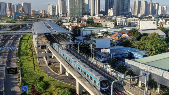 Bản tin Đầu tư công ngày 23/1/2026: Đường sắt tăng cường 22 chuyến tàu, cung ứng hơn 7.300 vé dịp Tết 2026