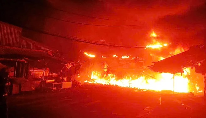 Điểm nóng tối 27/1: Hàng tỷ đồng hàng Tết hóa tro bụi, giấc mơ Tết ấm no tan thành mây khói