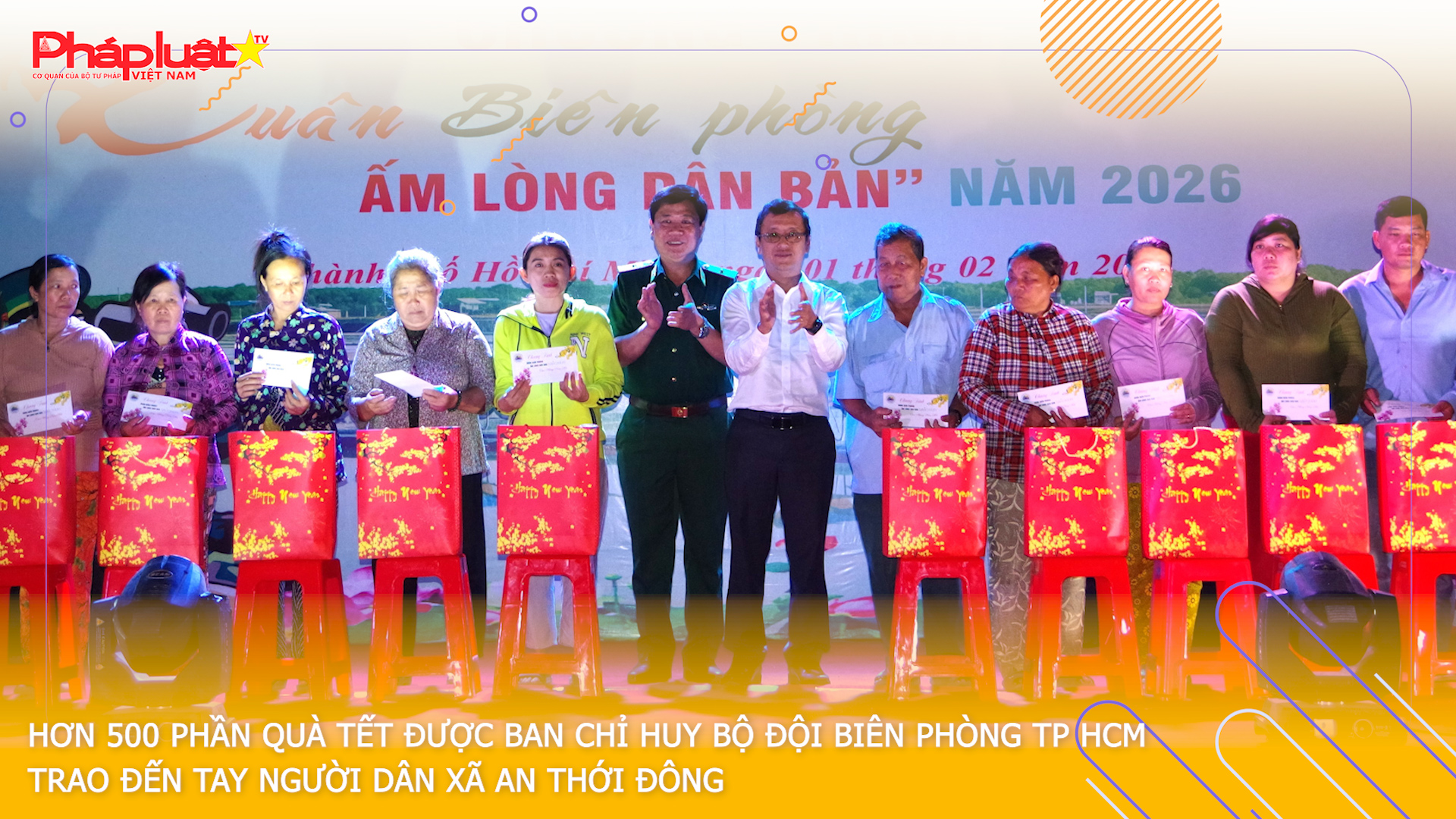 Hơn 500 phần quà Tết được Ban Chỉ huy Bộ đội Biên phòng TP HCM trao đến tay người dân xã An Thới Đông

