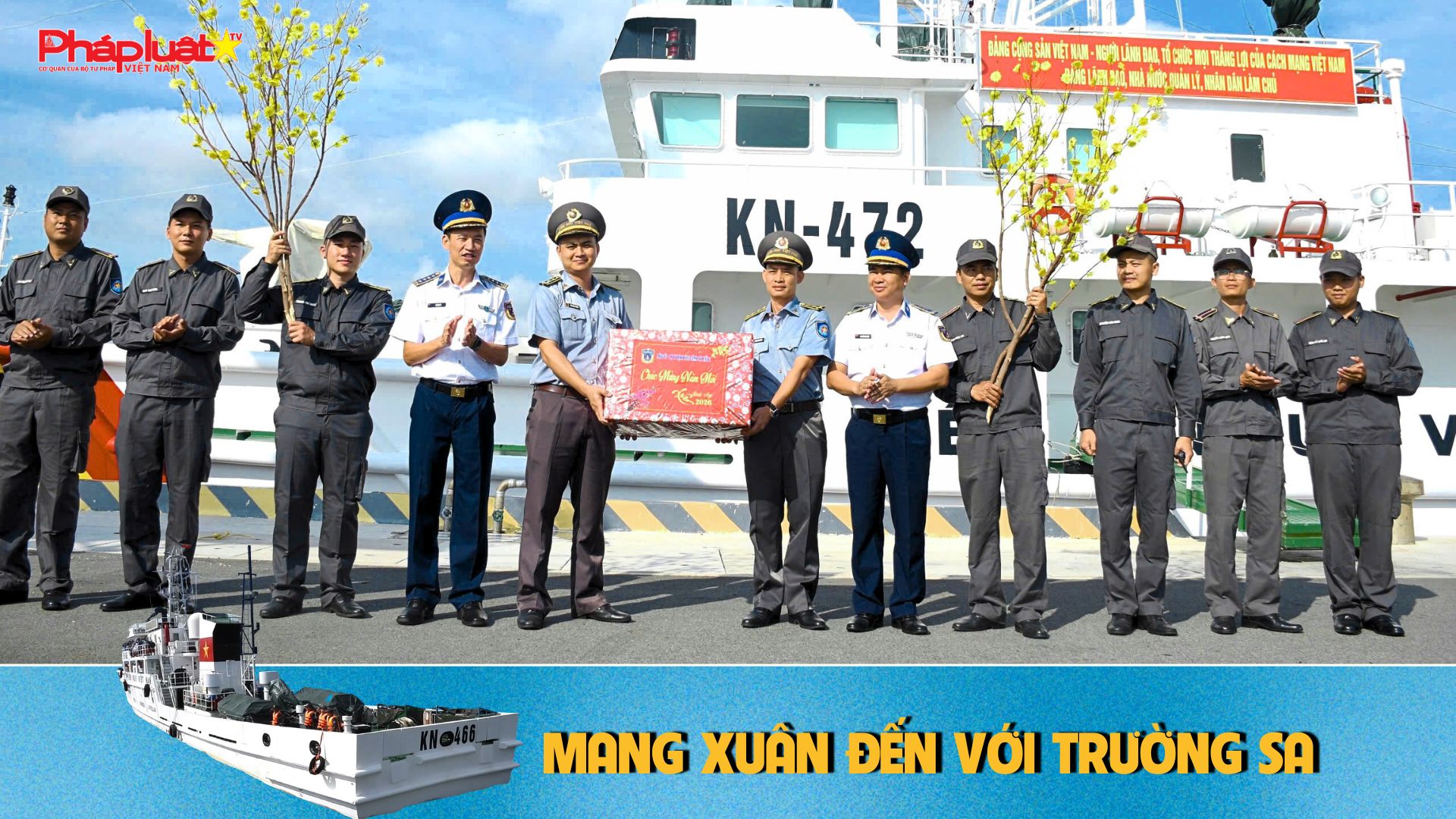 Mang xuân đến với Trường Sa