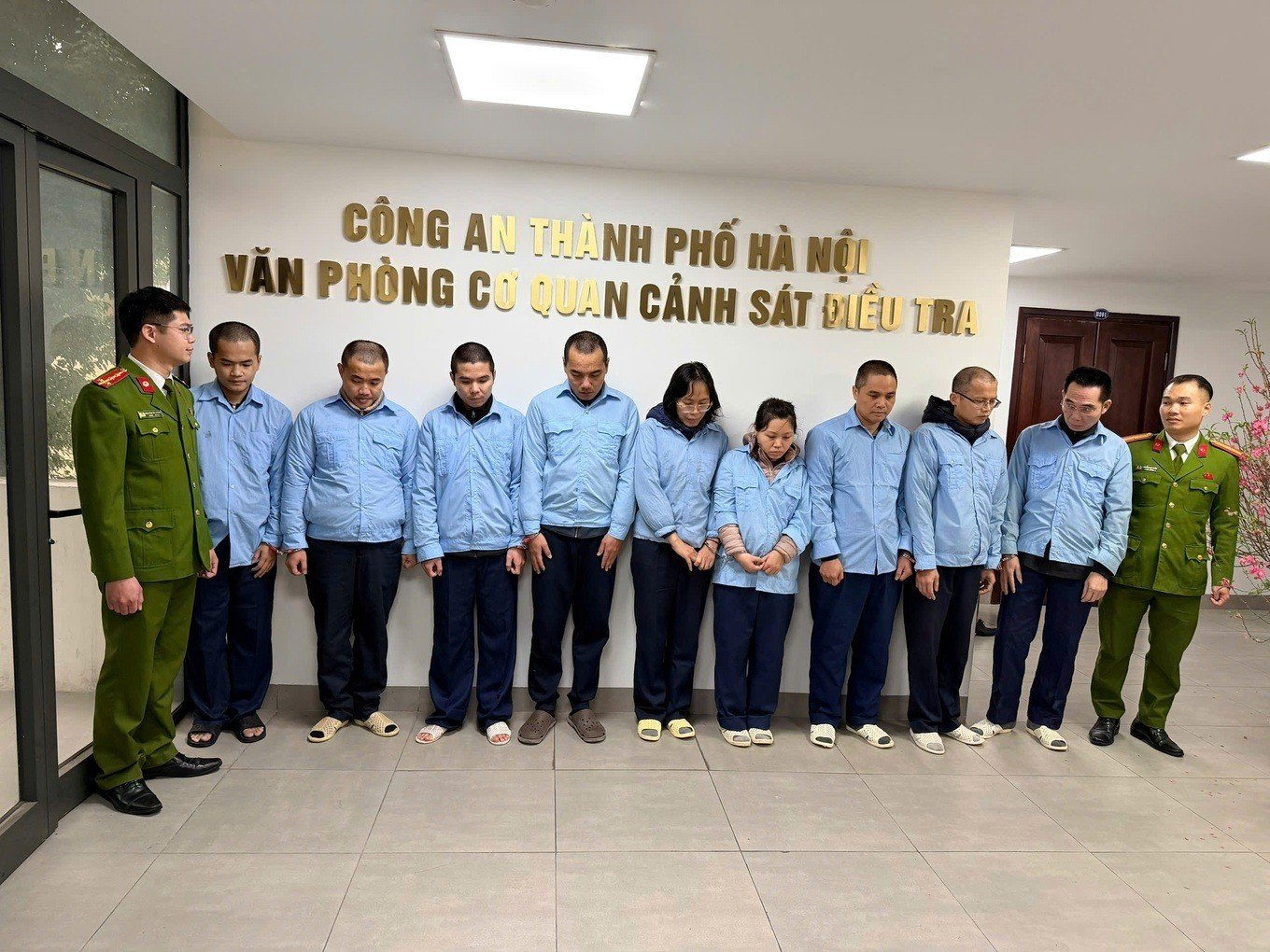 Khởi tố 9 đối tượng chiếm đoạt hơn 300 tỷ đồng tiền vay ngân hàng