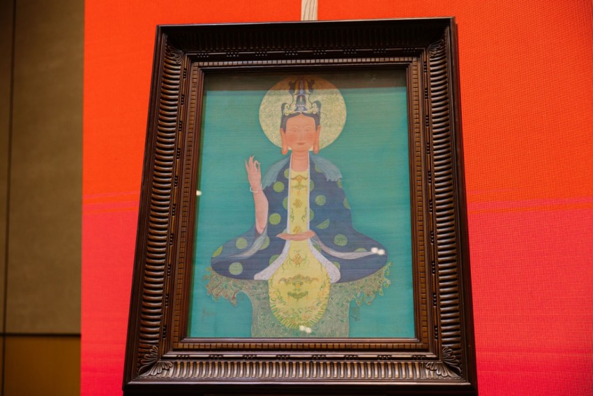 Phiên đấu giá tranh đương đại thành công tại Sheraton Hà Nội