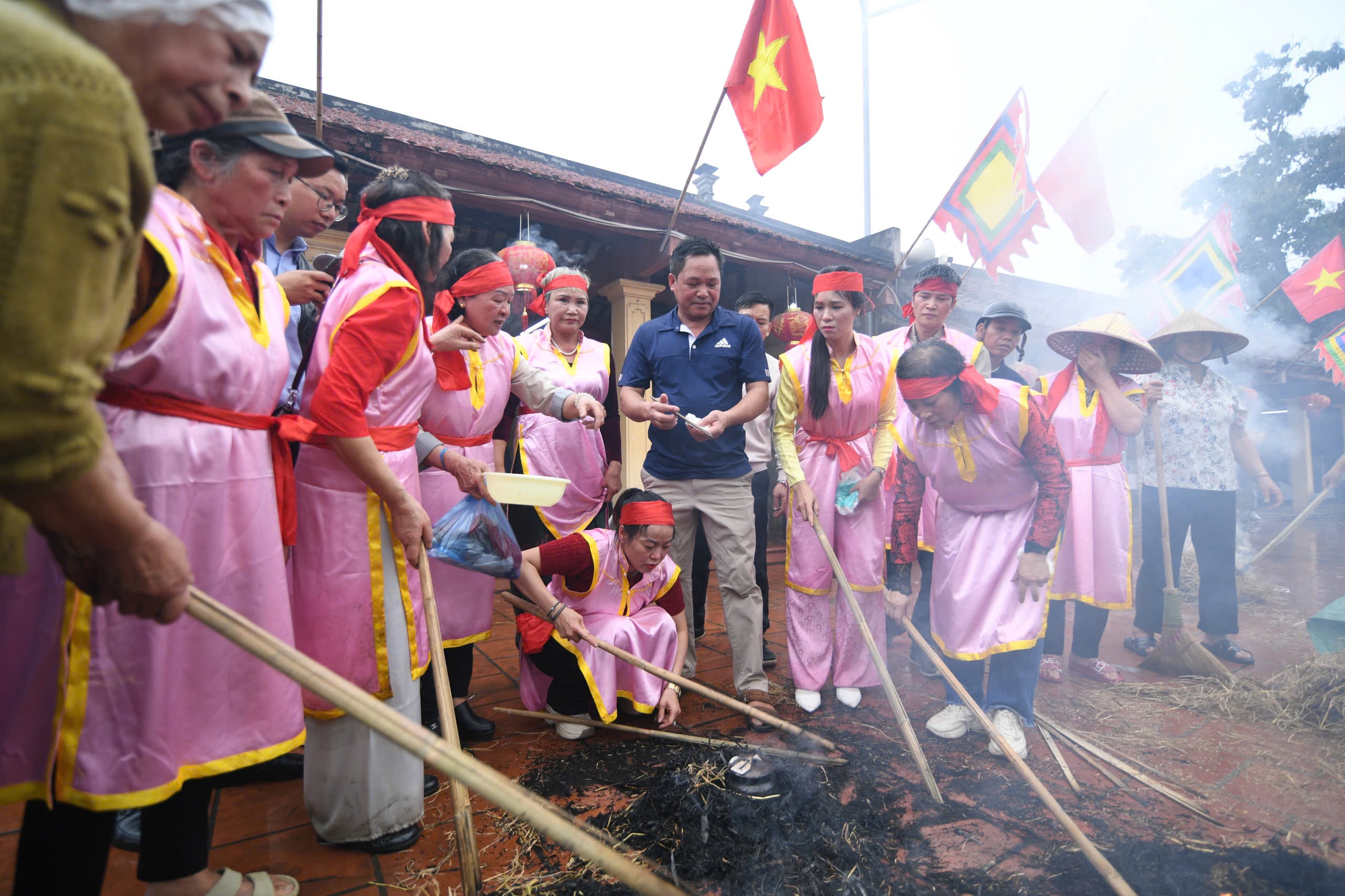 Hội thổi cơm làng Thị Cấm: Sức sống nghìn năm từ hào khí thời Hùng Vương