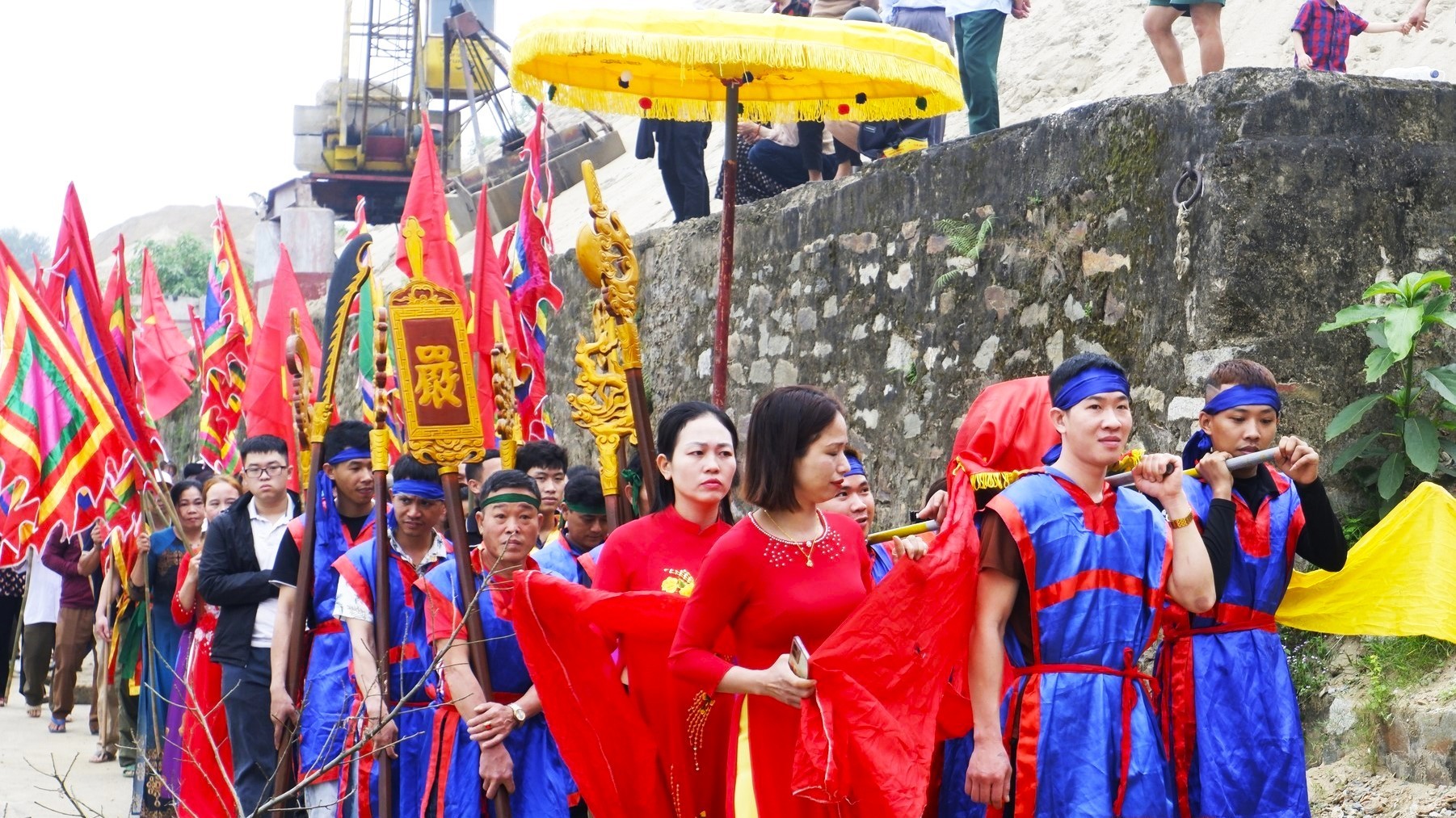 Nét đẹp truyền thống tại Lễ rước nước tại Lễ hội đền Vua Mai