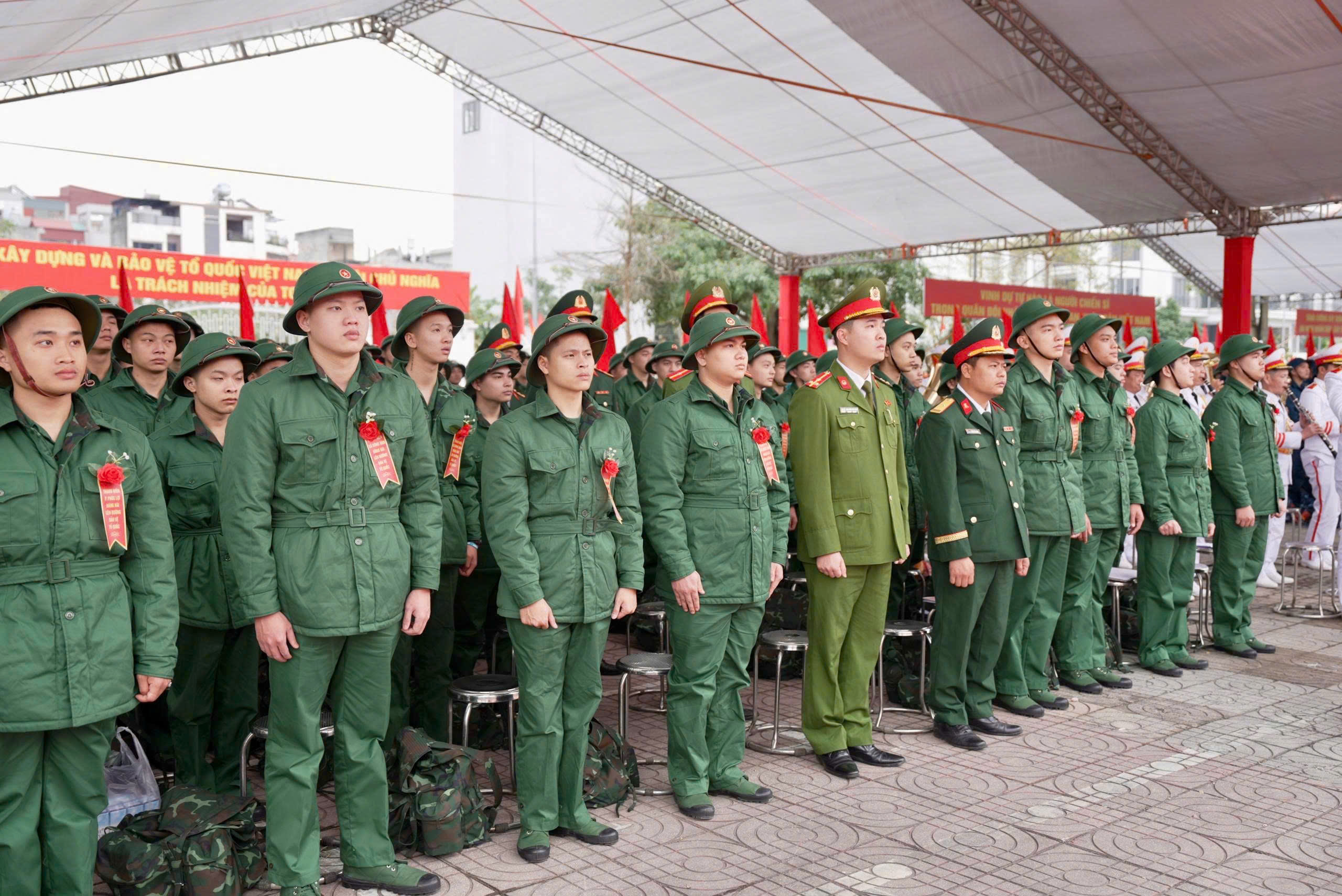 Rộn ràng không khí giao, nhận quân tại xã Thiên Lộc