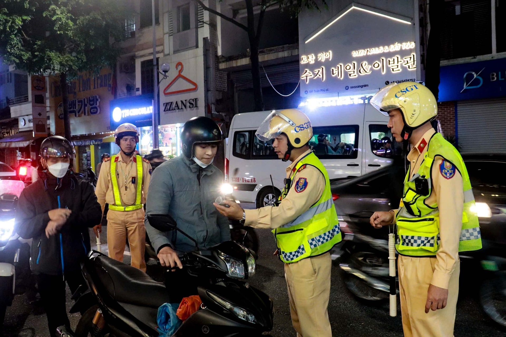 Bản tin An toàn giao thông số 315: Đà Nẵng xử lý gần 2.300 trường hợp vi phạm tốc độ trong 10 ngày