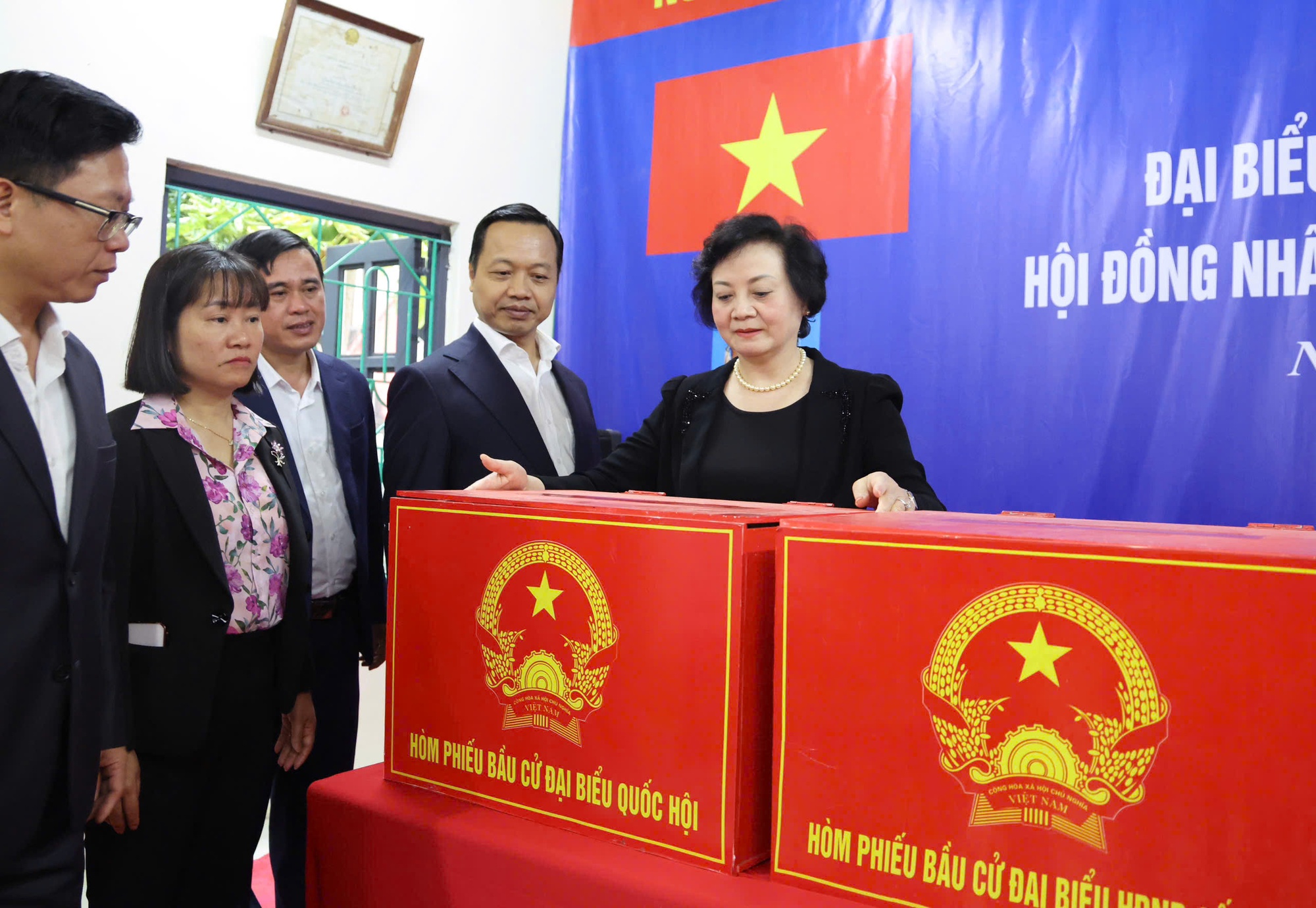 Phó Thủ tướng Phạm Thị Thanh Trà làm việc tại Điện Biên về công tác bầu cử và vận hành chính quyền hai cấp