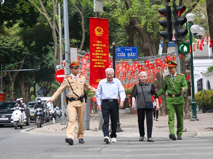 Bản tin An toàn Giao thông số 303: Giao thông Hà Nội thông suốt, an toàn trong ngày bầu cử