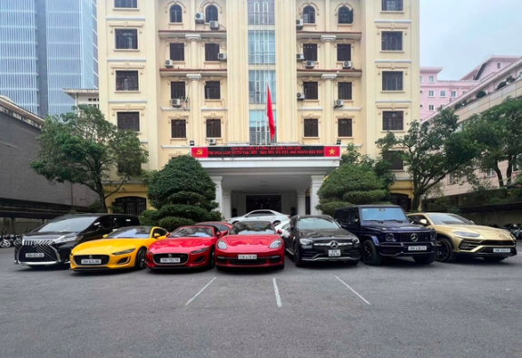 Choáng với số tài sản 