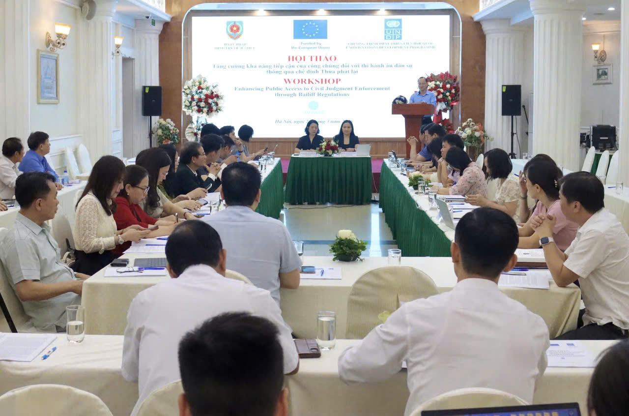 Thừa phát lại “cánh tay nối dài” đưa công lý đến người dân