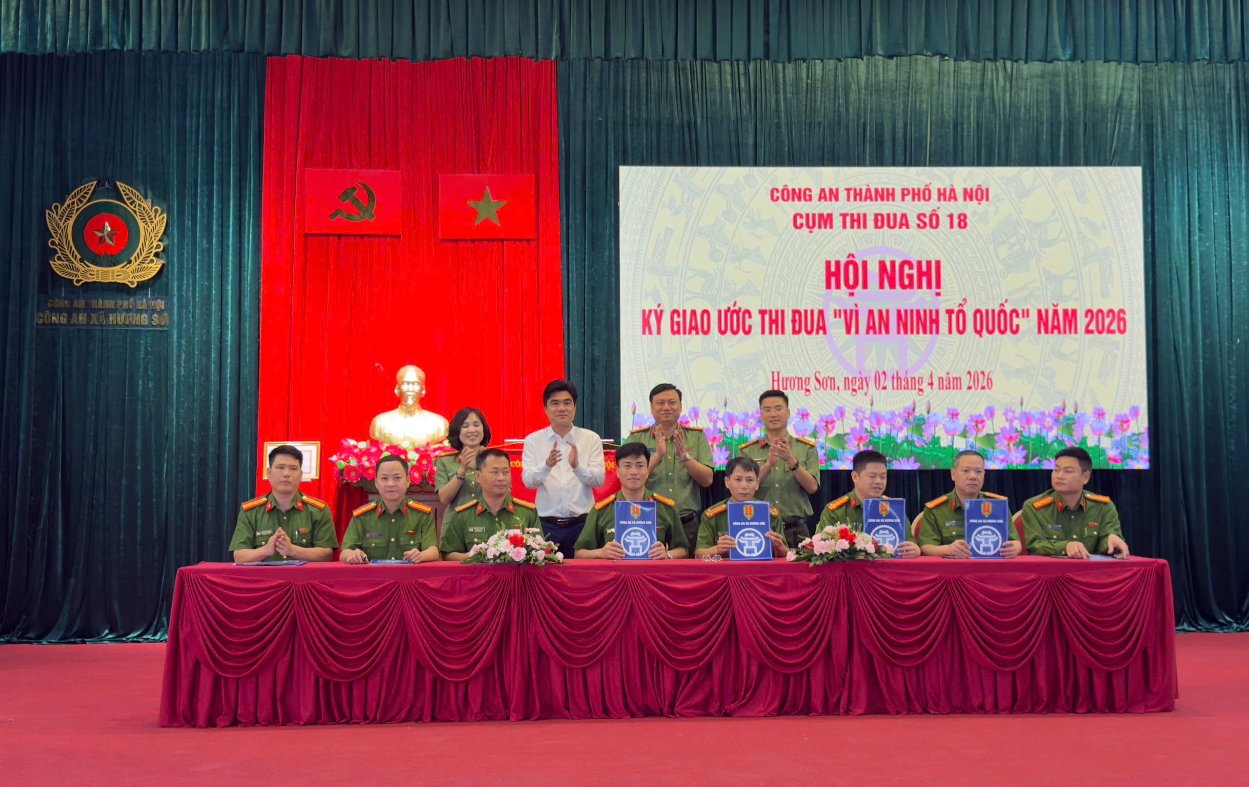 Công an Hà Nội phát động thi đua “Vì an ninh Tổ quốc” 2026: Quyết tâm giữ vững bình yên từ cơ sở