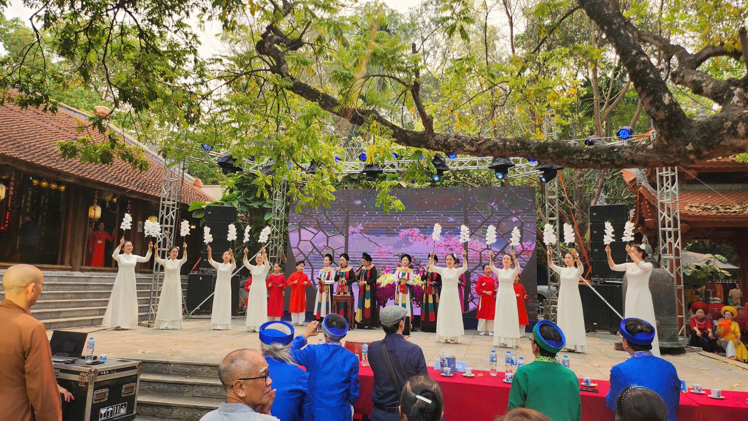 Lễ Giỗ Tổ chùa Khai Nguyên - Thế hệ trẻ và sự tiếp nối di sản