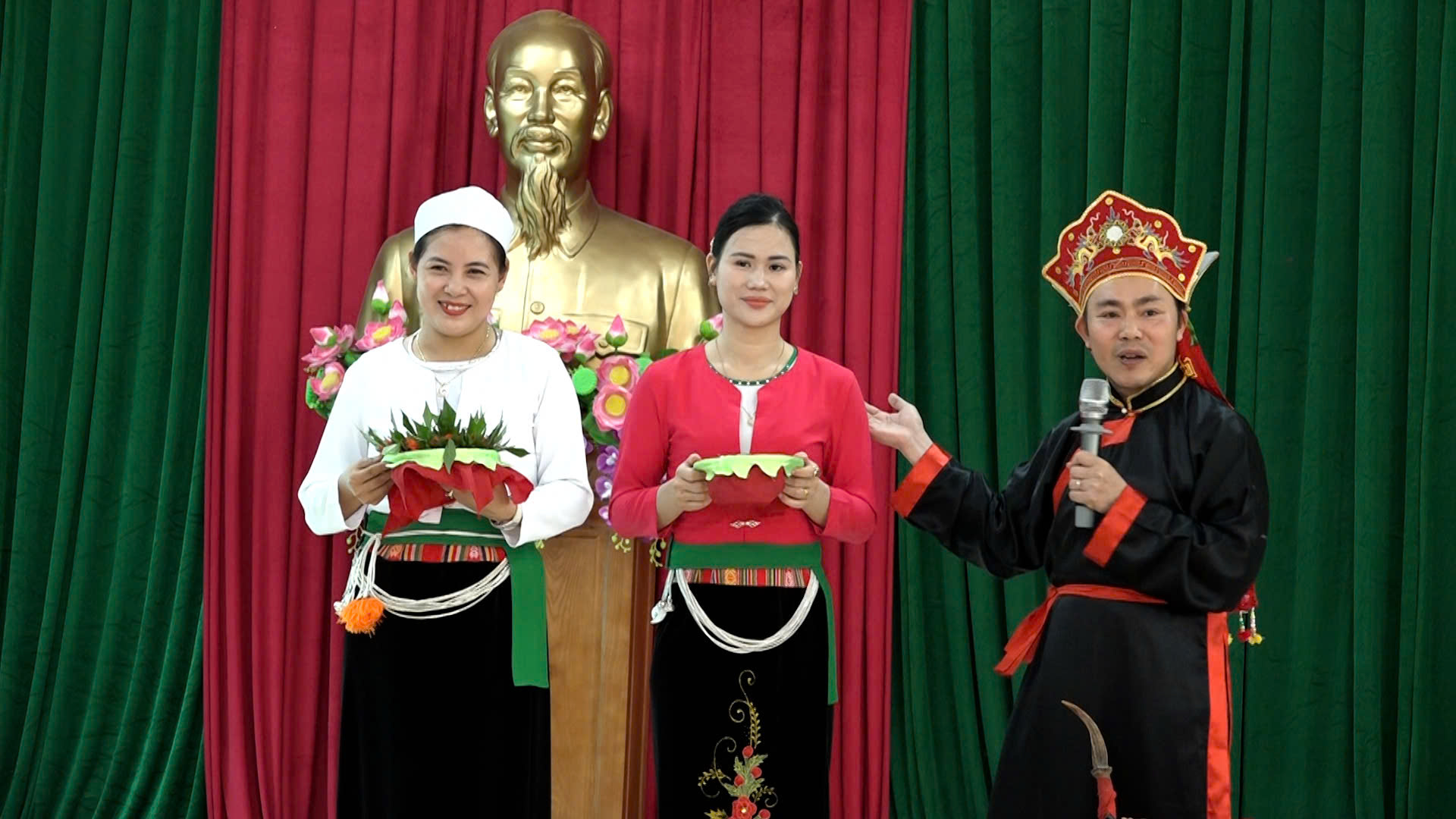 Hà Nội: Phát triển du lịch cộng đồng gắn với bảo tồn văn hóa