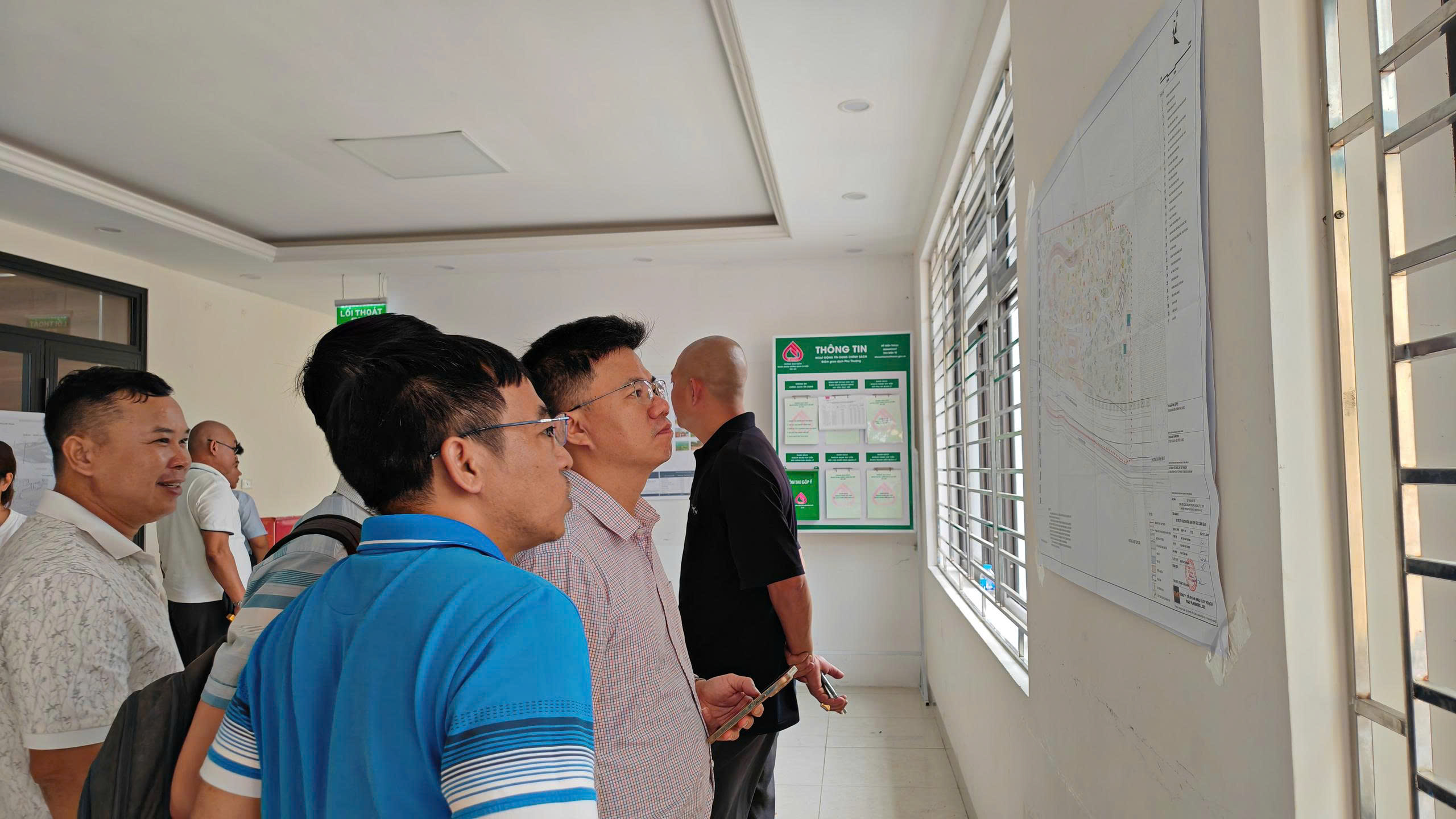 Dự án Công viên công cộng Phú Thượng: Cán bộ phường và người dân cùng chịu áp lực