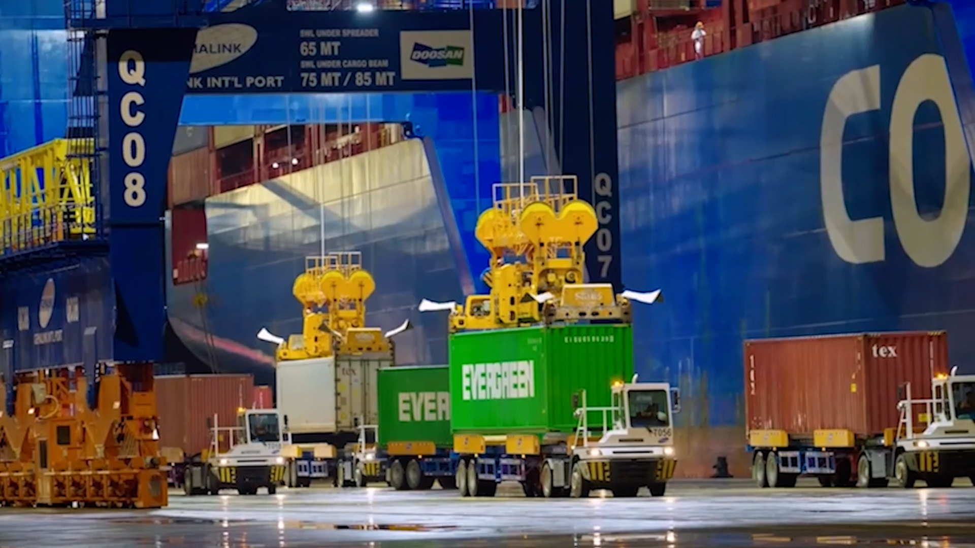 BizNews ngày 4/5/2026: Bốn tháng của năm 2026, Việt Nam nhập siêu 7,11 tỷ USD