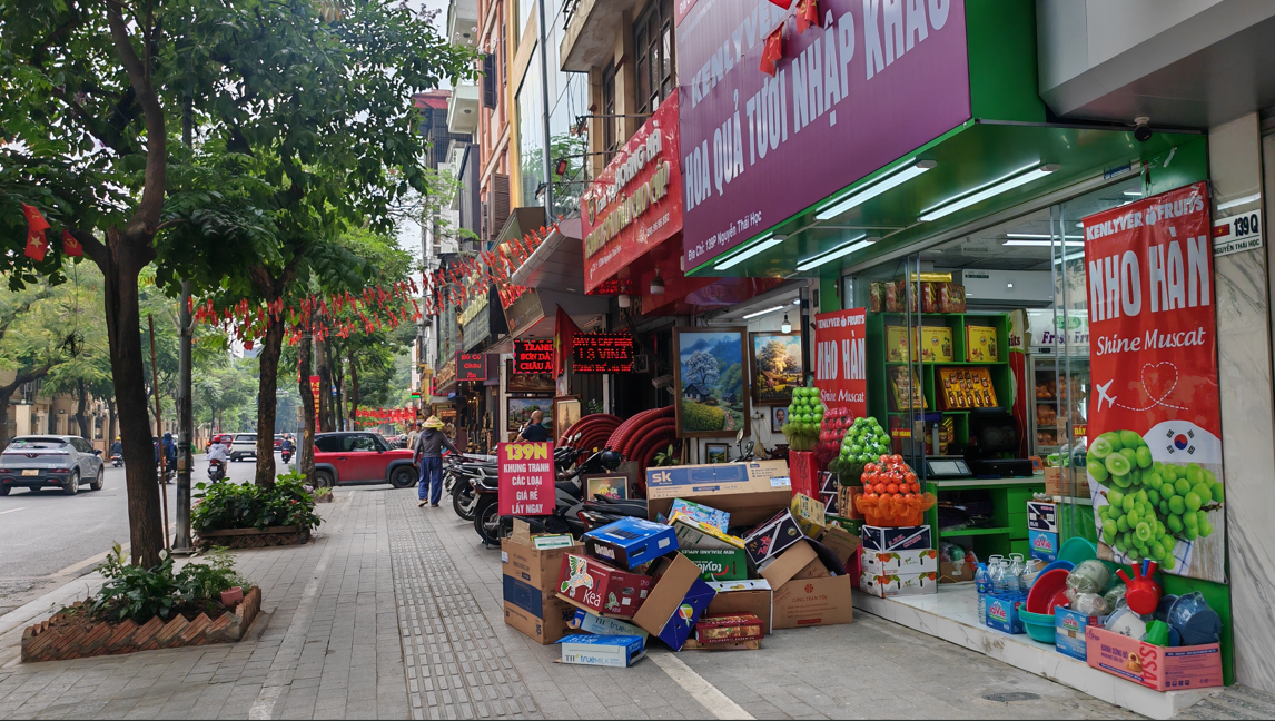 Mức phí sử dụng tạm thời vỉa hè tại Hà Nội cao nhất 400 nghìn đồng/m2/tháng