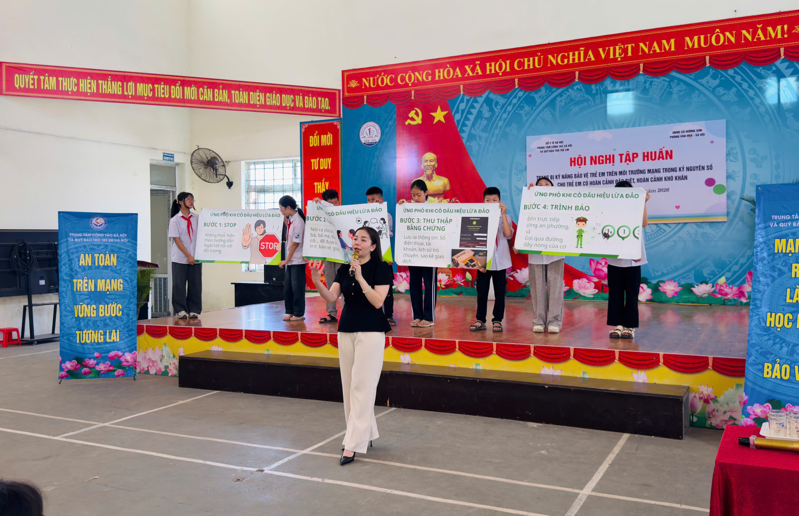 “Trang bị lá chắn số” cho học sinh: Tập huấn kỹ năng bảo vệ trẻ em trên môi trường mạng