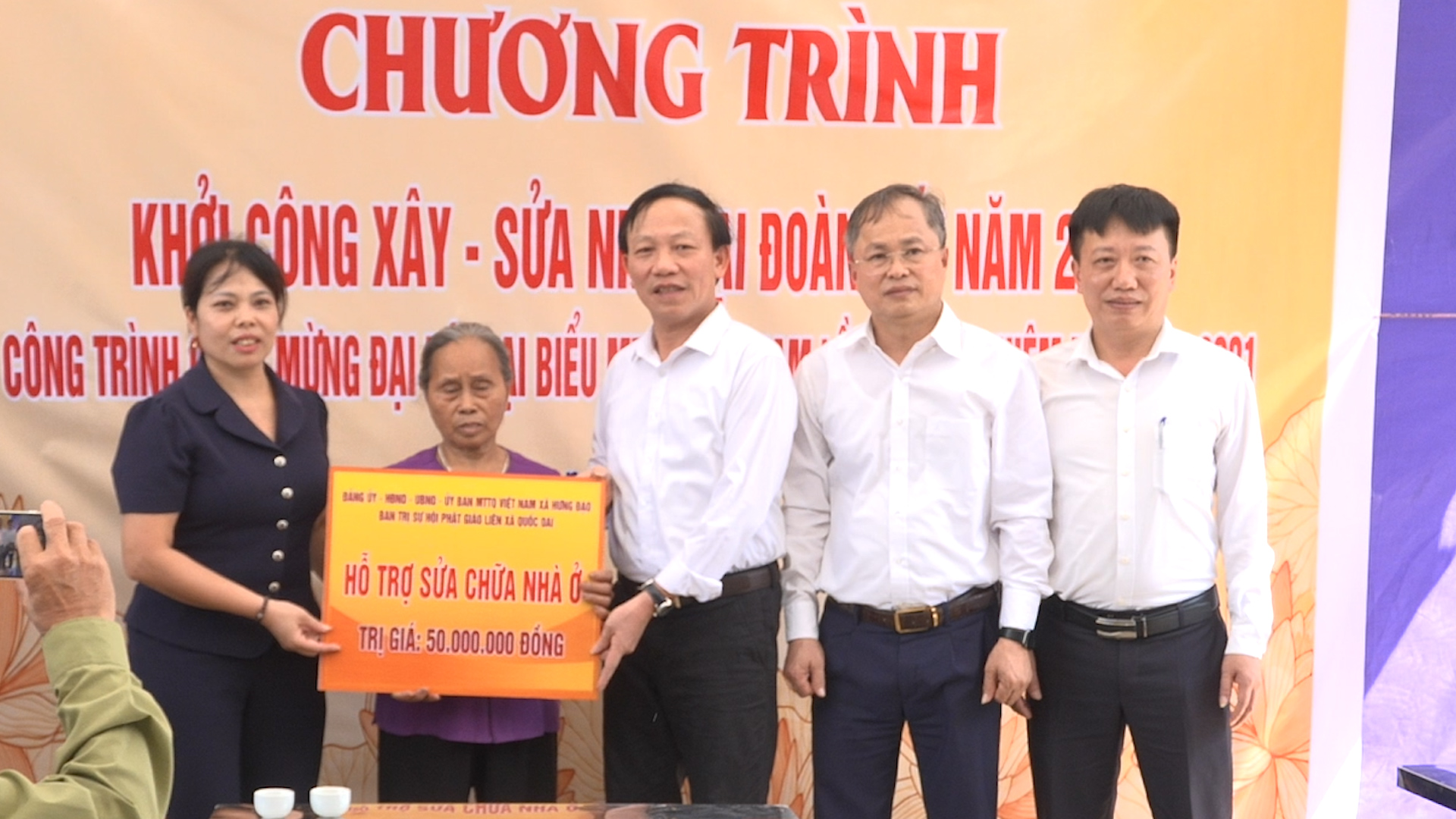 Lan tỏa tinh thần tương thân tương ái từ chương trình nhà Đại đoàn kết